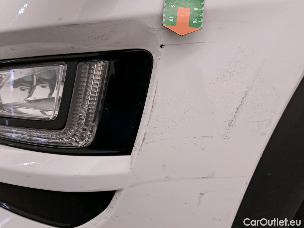  Hyundai  Tucson HYUNDAI  / 2018 / 5P / todoterreno 1.6 CRDI 85kW (116CV) 48V SLE 4X2(SP)(SL) #11