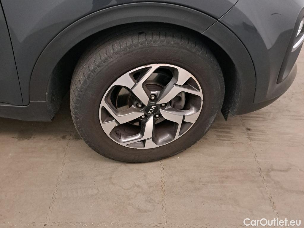  KIA  Sportage KIA  1.6MHEV Drive 100kW(136CV) 4x2(Crist Tintados) #7