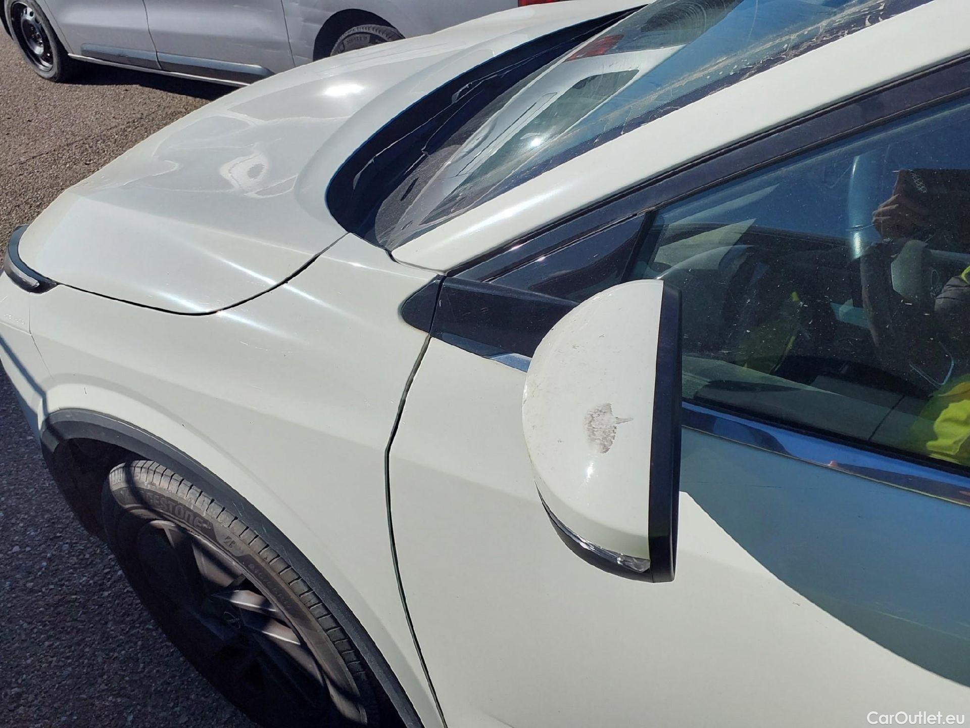  Nissan  Qashqai NISSAN  / 2021 / 5P / todoterreno DIG-T 103kW (140CV) mHEV 4x2 Acenta #23