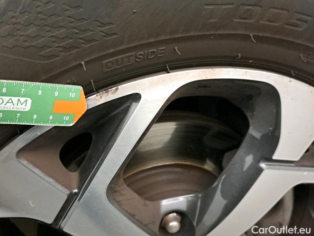  KIA  Sportage KIA  1.6MHEV Drive 100kW(136CV) 4x2(Crist Tintados) #8