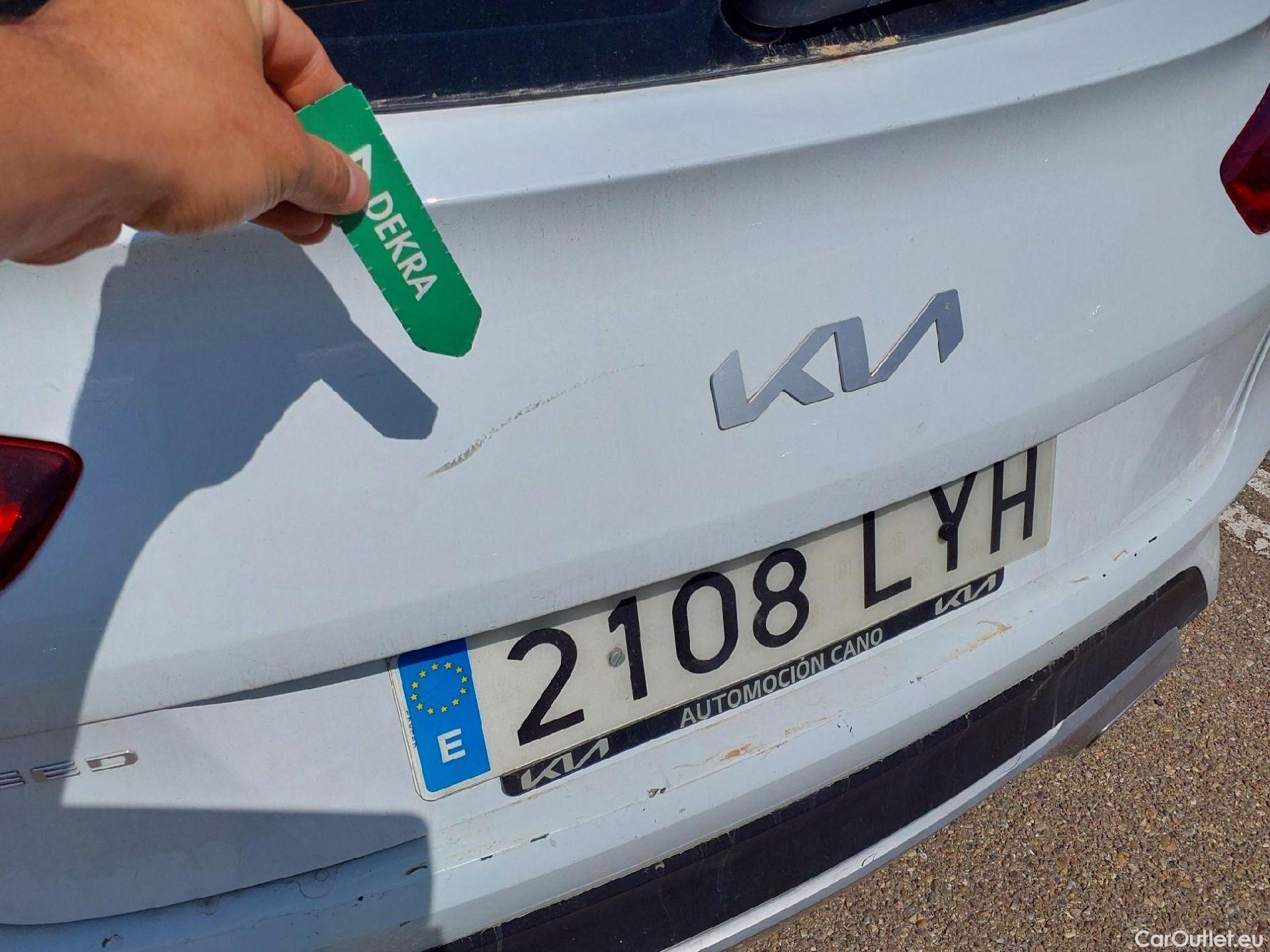  KIA  XCeed KIA  / 2019 / 5P / todoterreno 1.0 T-GDi Drive 88kW (120CV) #30