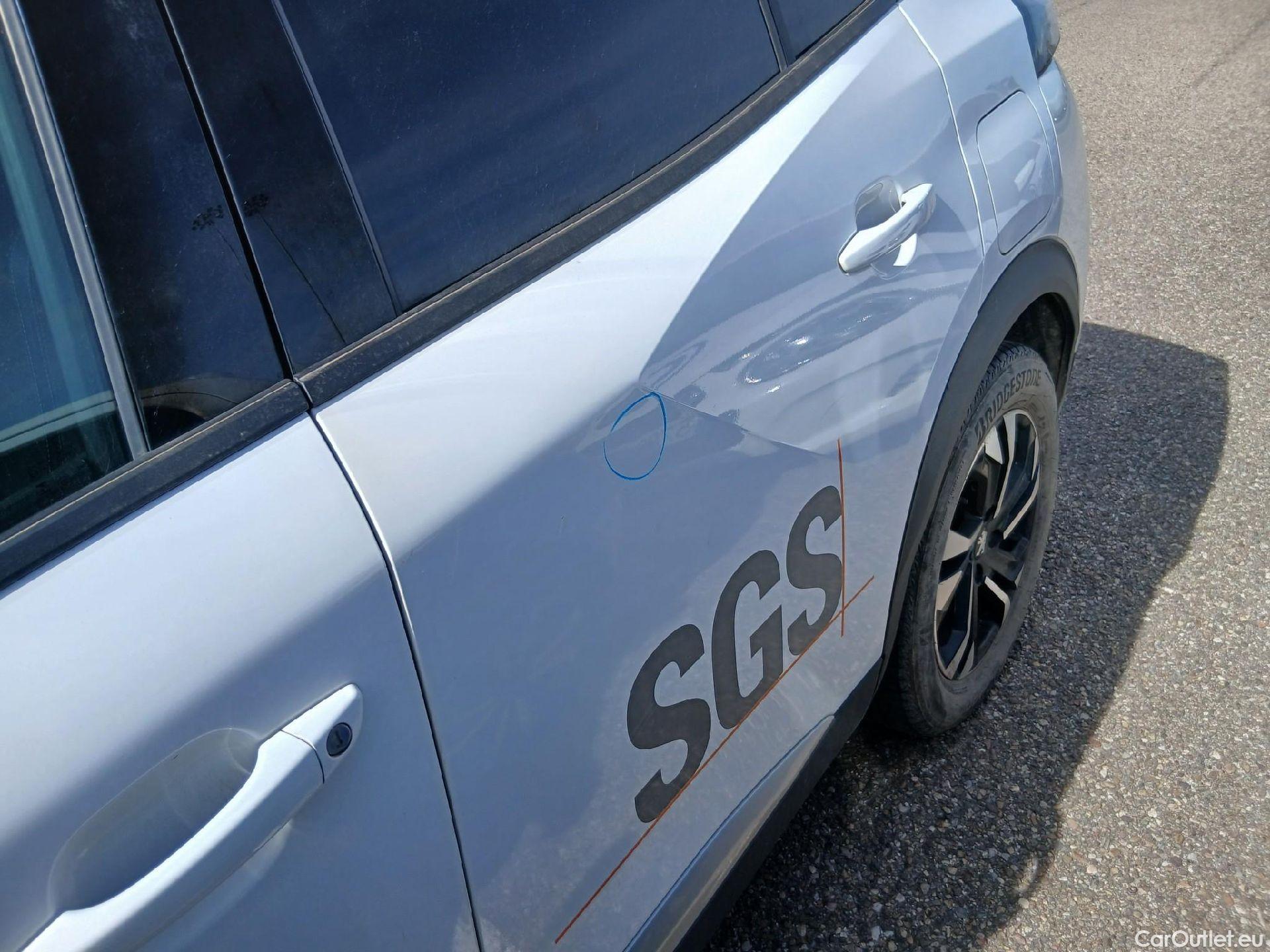  Peugeot  2008 PEUGEOT  / 2019 / 5P / todoterreno Allure BlueHDI 81kW (110CV) #6