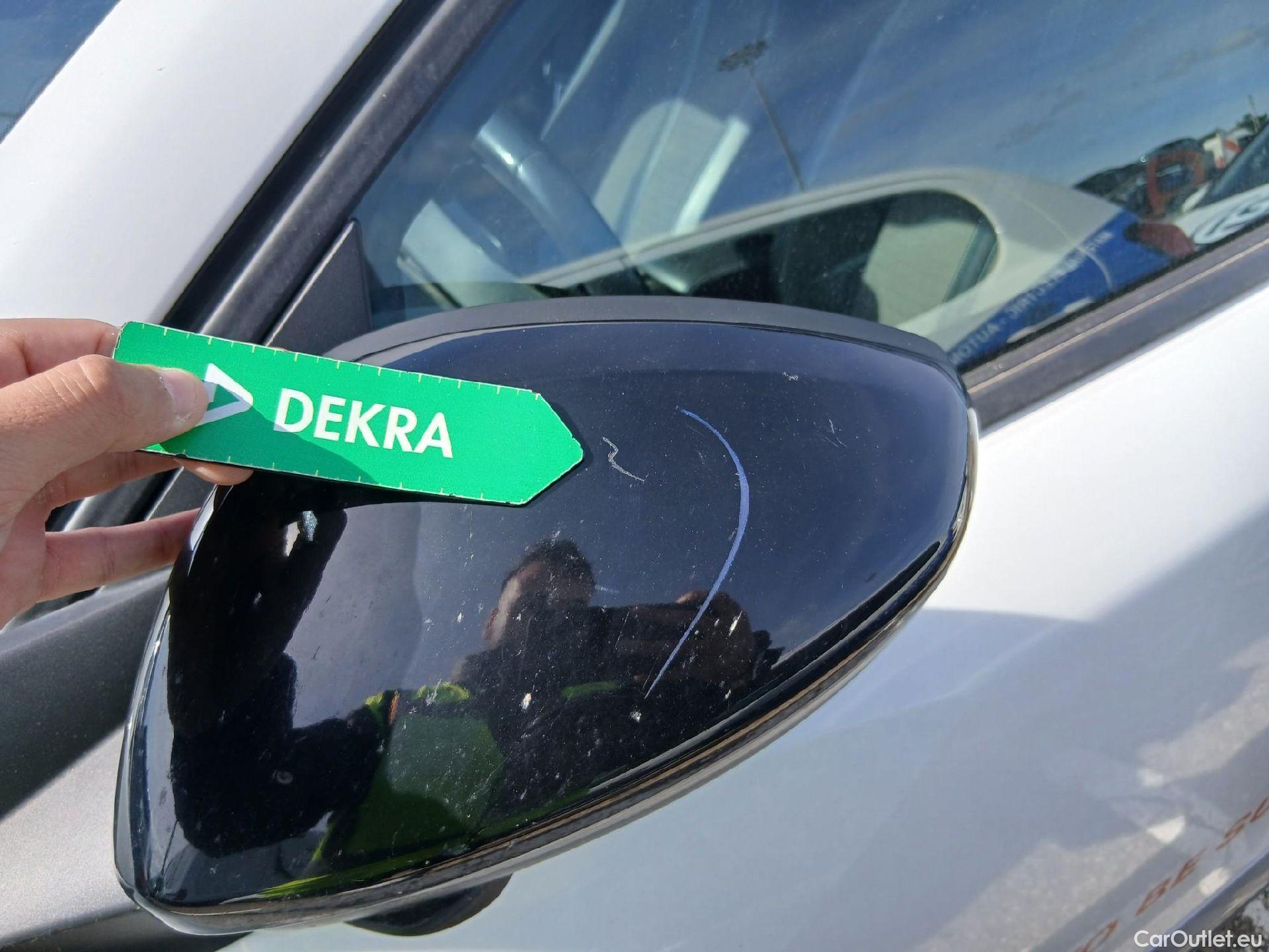  Peugeot  2008 PEUGEOT  / 2019 / 5P / todoterreno Allure BlueHDI 81kW (110CV) #5