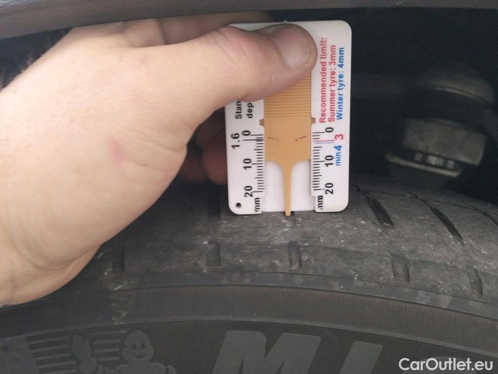  Mercedes  G-Klasee MERCEDES-BENZ Clase GLC 220 d 4MATIC 195 CV #Opcionales 7000€# #2