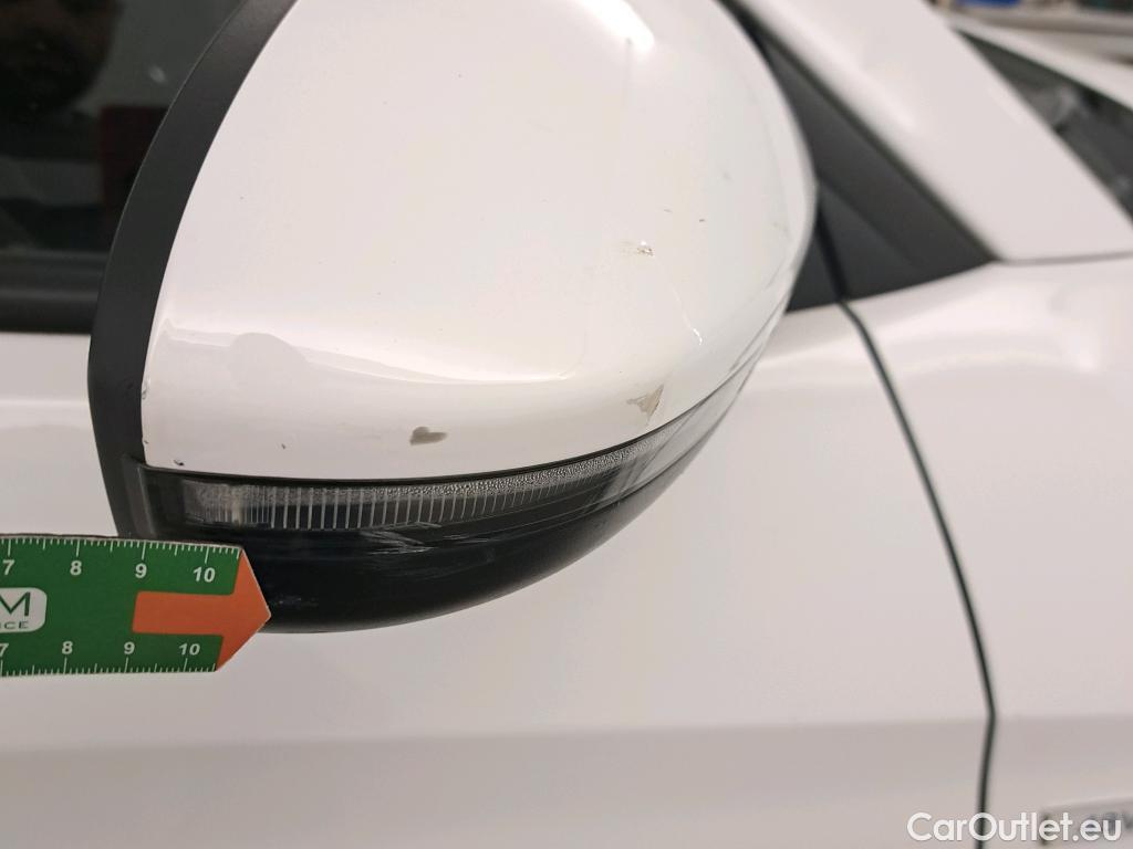  Hyundai  Tucson HYUNDAI  / 2018 / 5P / todoterreno 1.6 CRDI 85kW (116CV) 48V SLE 4X2(SP)(SL) #20