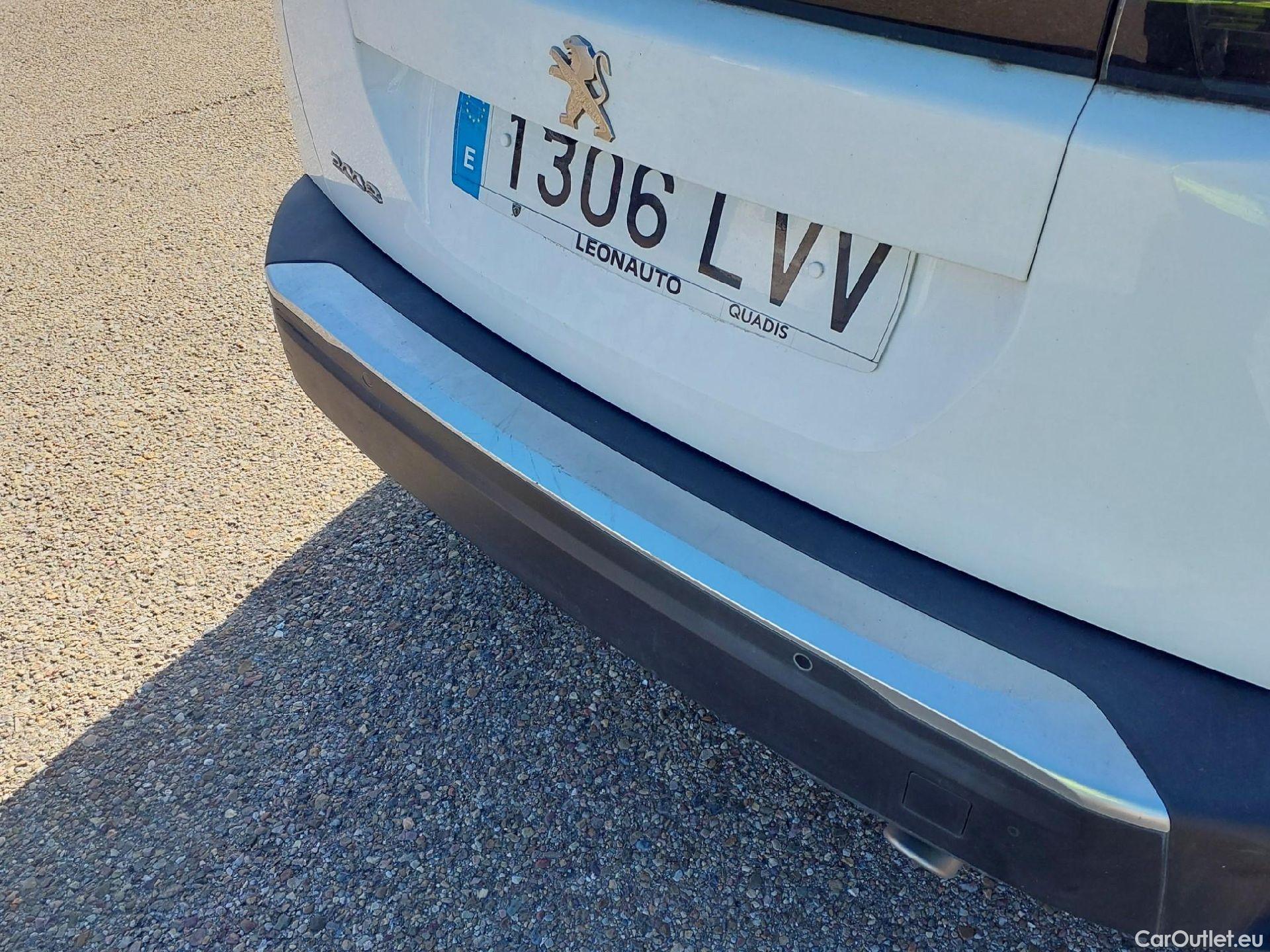  Peugeot  2008 PEUGEOT  / 2019 / 5P / todoterreno Active Pack BlueHDI 81kW (110CV) #9