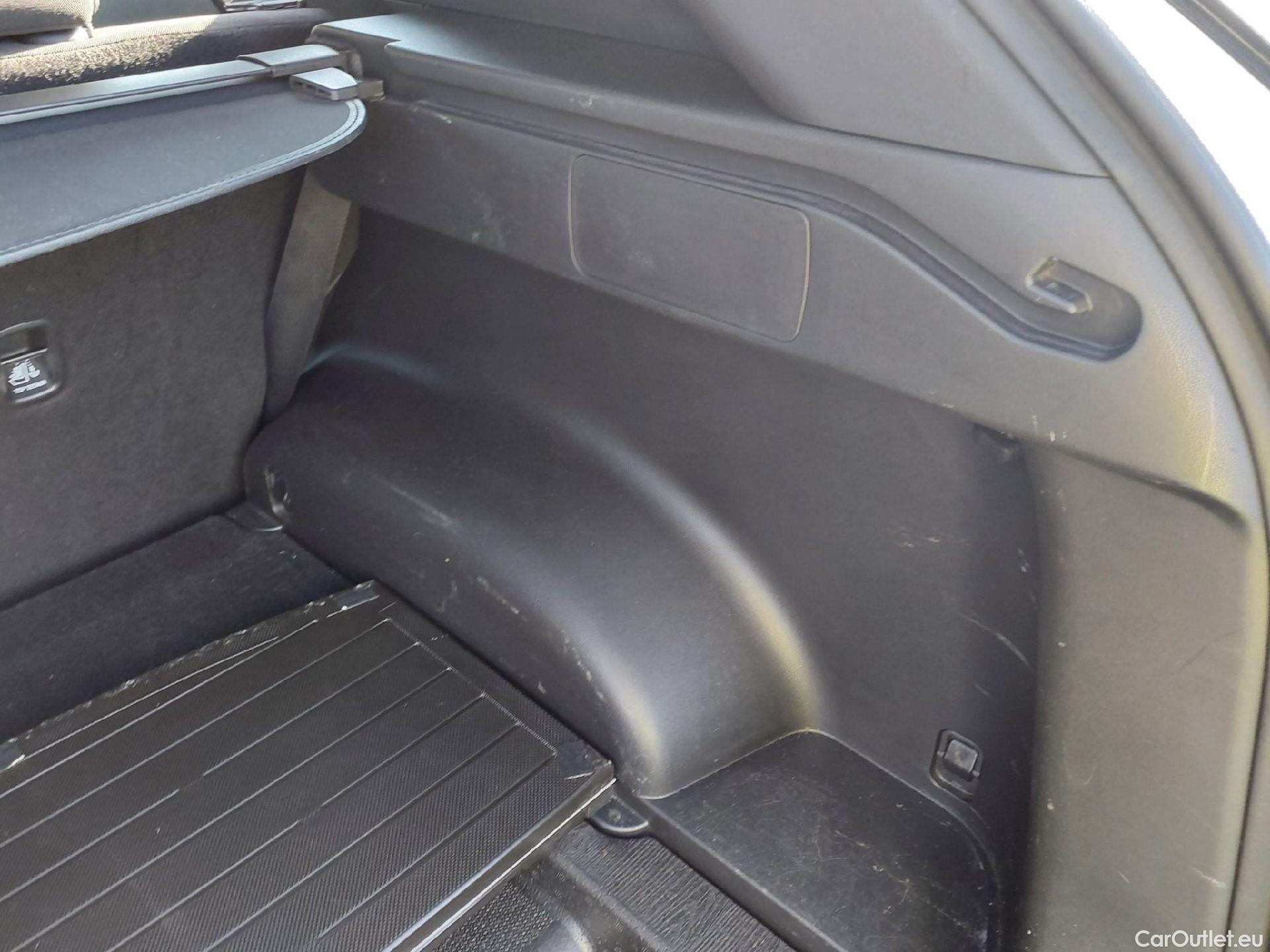  Hyundai  Tucson HYUNDAI  / 2020 / 5P / todoterreno 1.6 CRDI 100kW (136CV) 48V Maxx DCT 4x4 #3