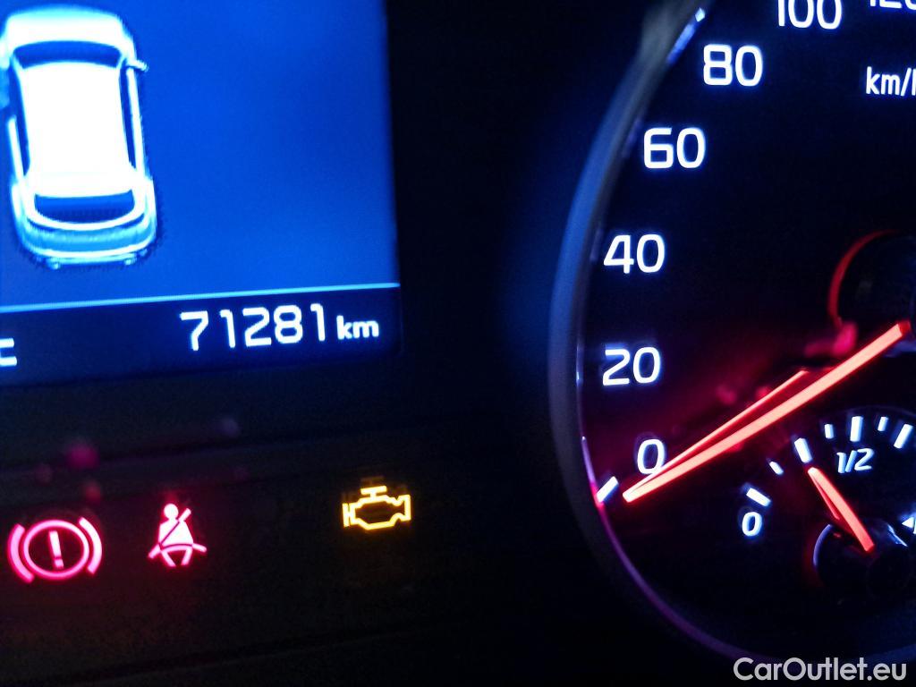  KIA  Sportage KIA  / 2018 / 5P / todoterreno 1.6 MHEV Business 100kW (136CV) 4x2 #26