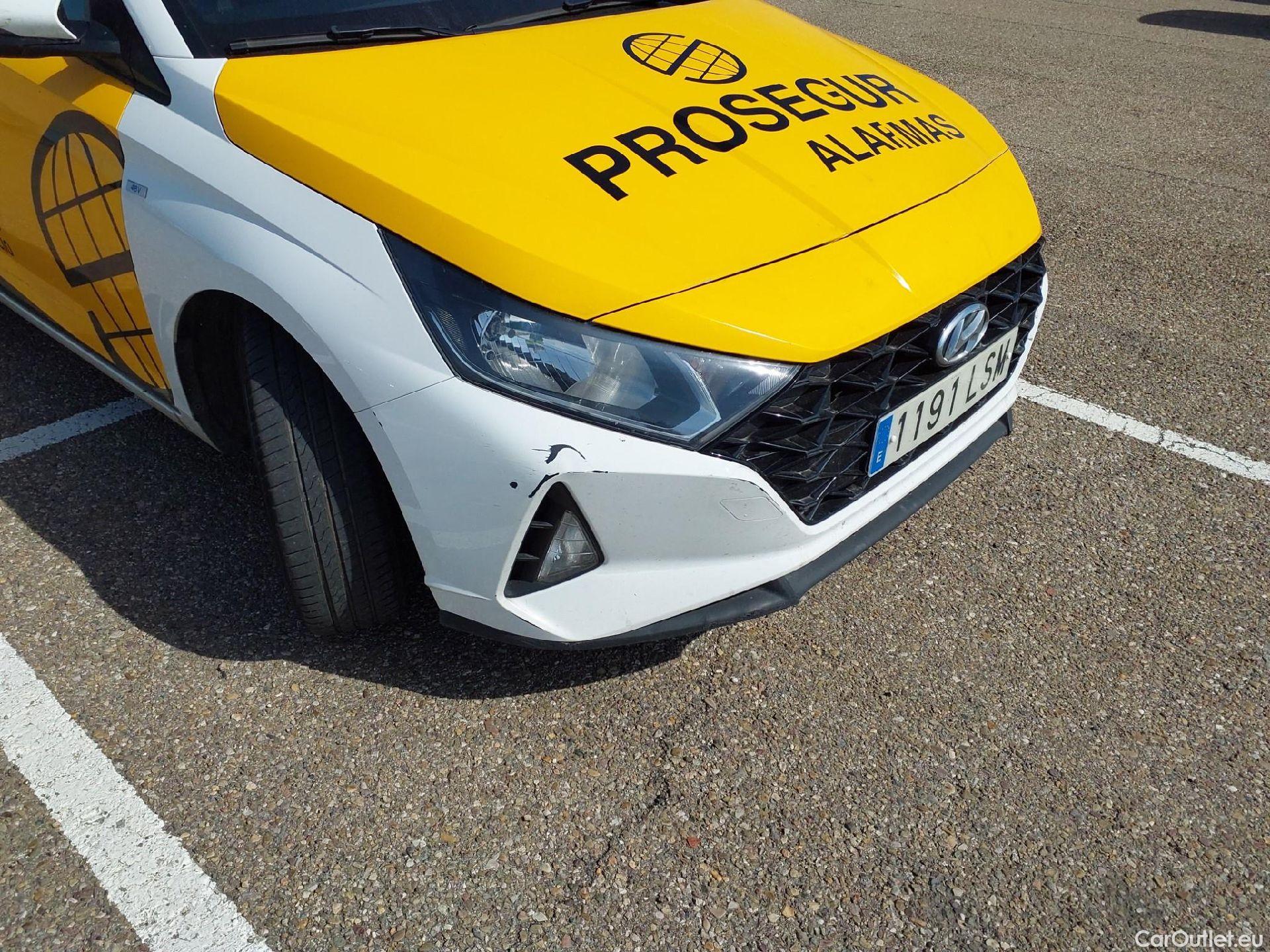  Hyundai  i20 HYUNDAI  / 2020 / 5P / berlina con portón 1.0 TGDI 74kW (100CV) 48V Essence #30