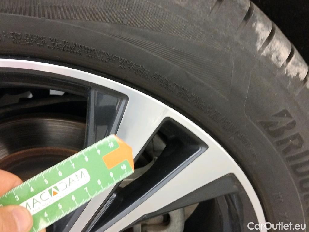  Nissan  Qashqai NISSAN  / 2017 / 5P / todoterreno dCi 85 kW (115 CV) E6D DCT N-CONNECTA #20