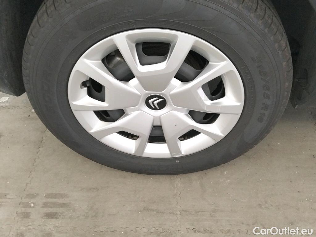  Citroen  C4 CITROEN  / 2020 / 5P / berlina con portón BlueHdi 110 S&S Live Pack #19