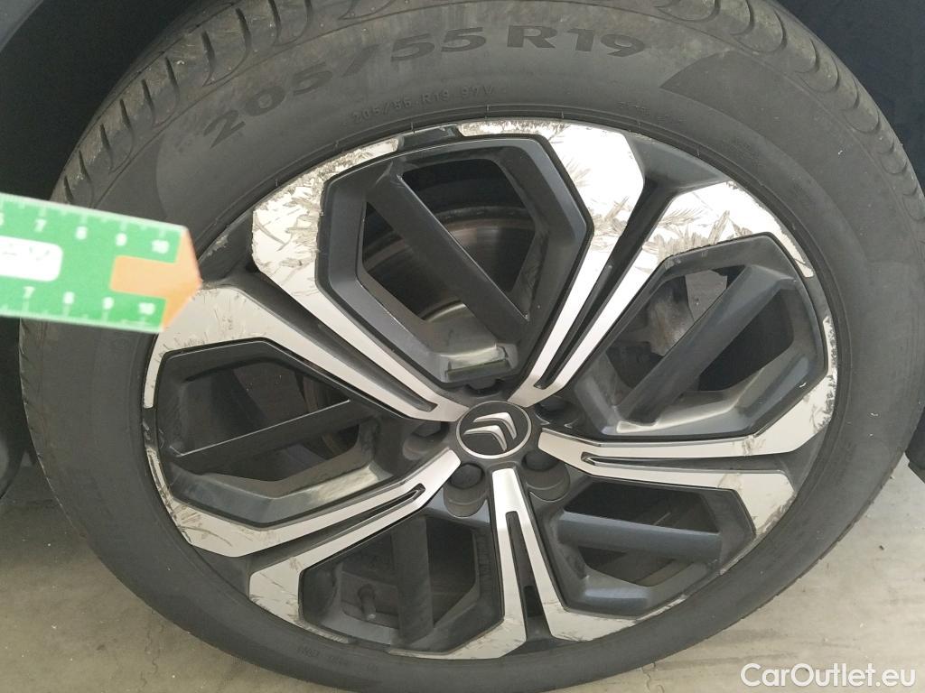  Citroen  C5 CITROEN  X / 2021 / 5P / berlina con portón PureTech 96kW (130CV) S&S EAT8 Shine #6