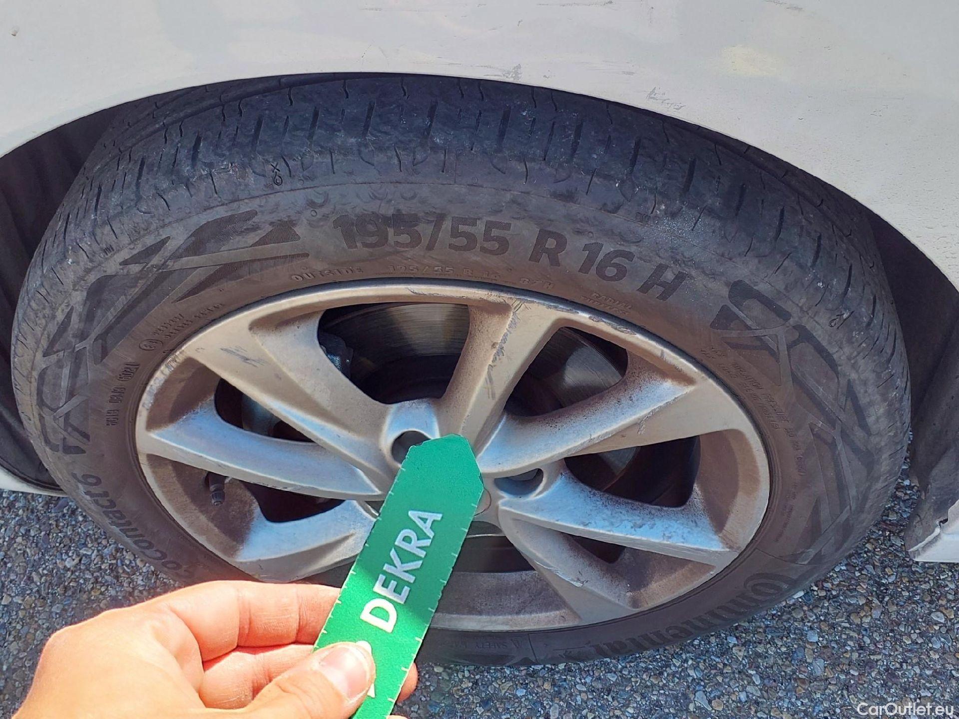  Opel  Corsa OPEL  1.2T XHL 74kW (100CV) Elegance #3