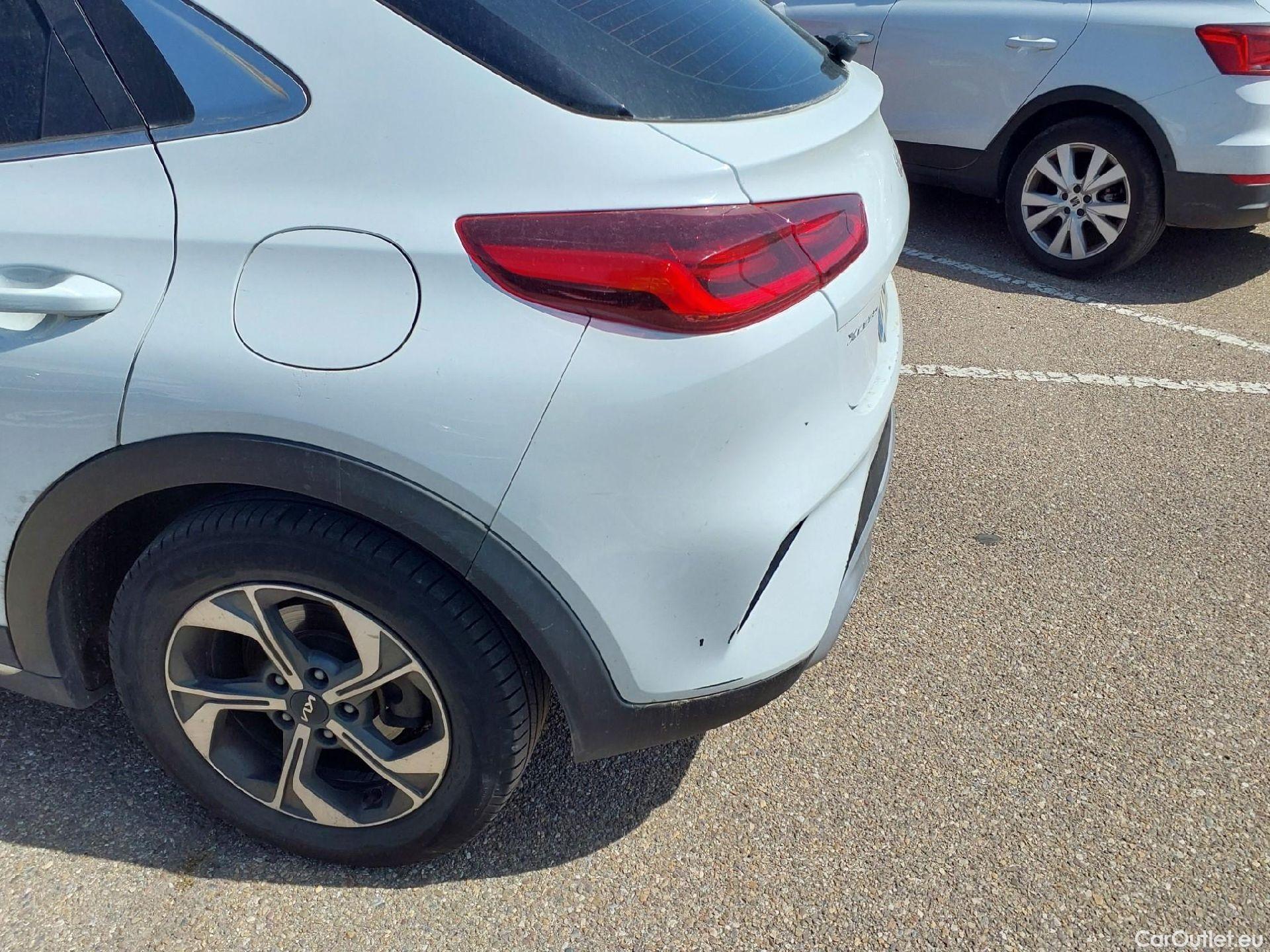  KIA  XCeed KIA  / 2019 / 5P / todoterreno 1.0 T-GDi Drive 88kW (120CV) #25