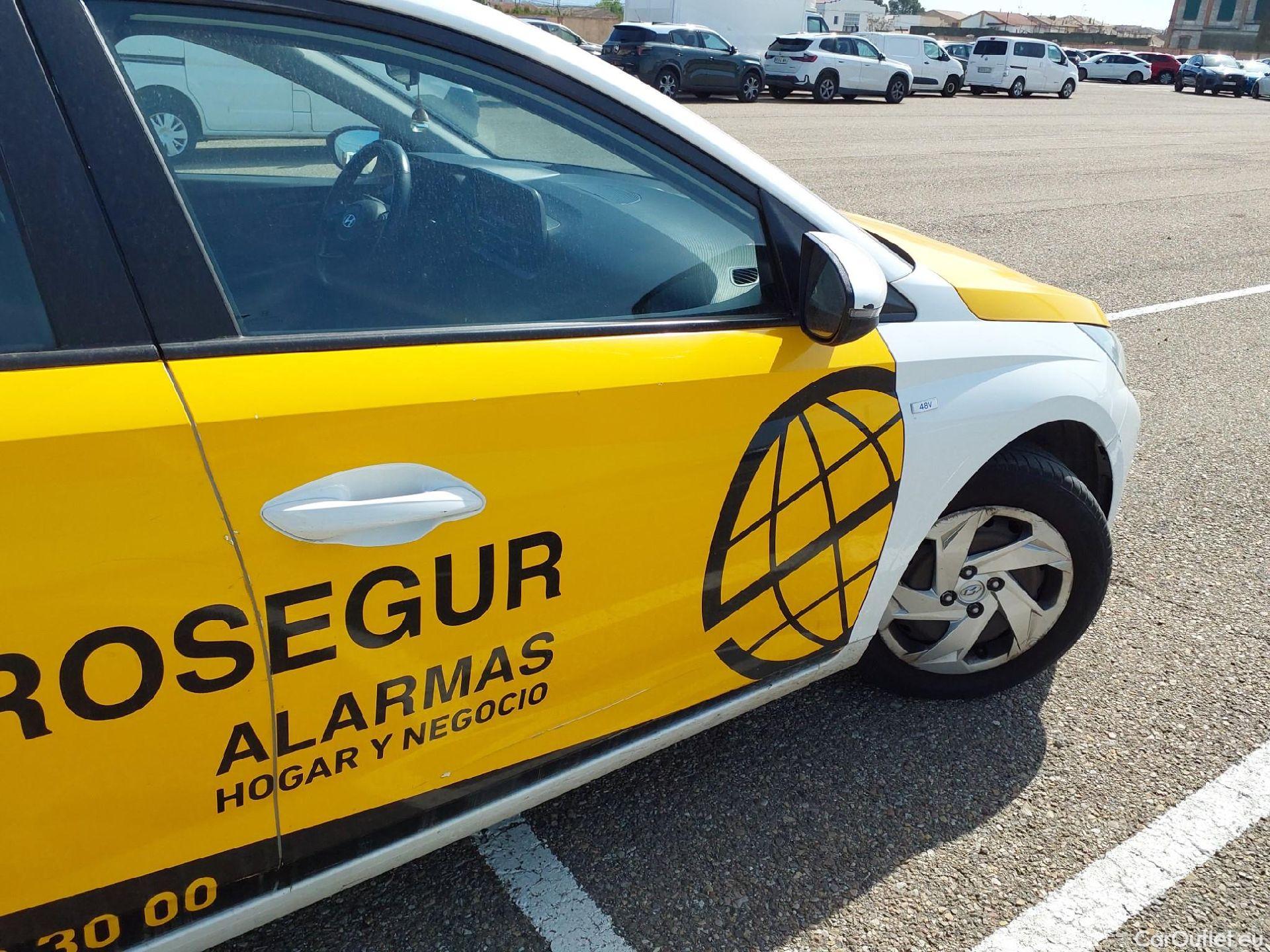  Hyundai  i20 HYUNDAI  / 2020 / 5P / berlina con portón 1.0 TGDI 74kW (100CV) 48V Essence #24