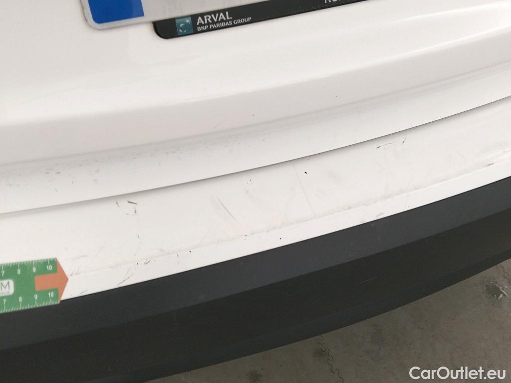  Citroen  C4 CITROEN  / 2020 / 5P / berlina con portón BlueHdi 110 S&S Live Pack #8