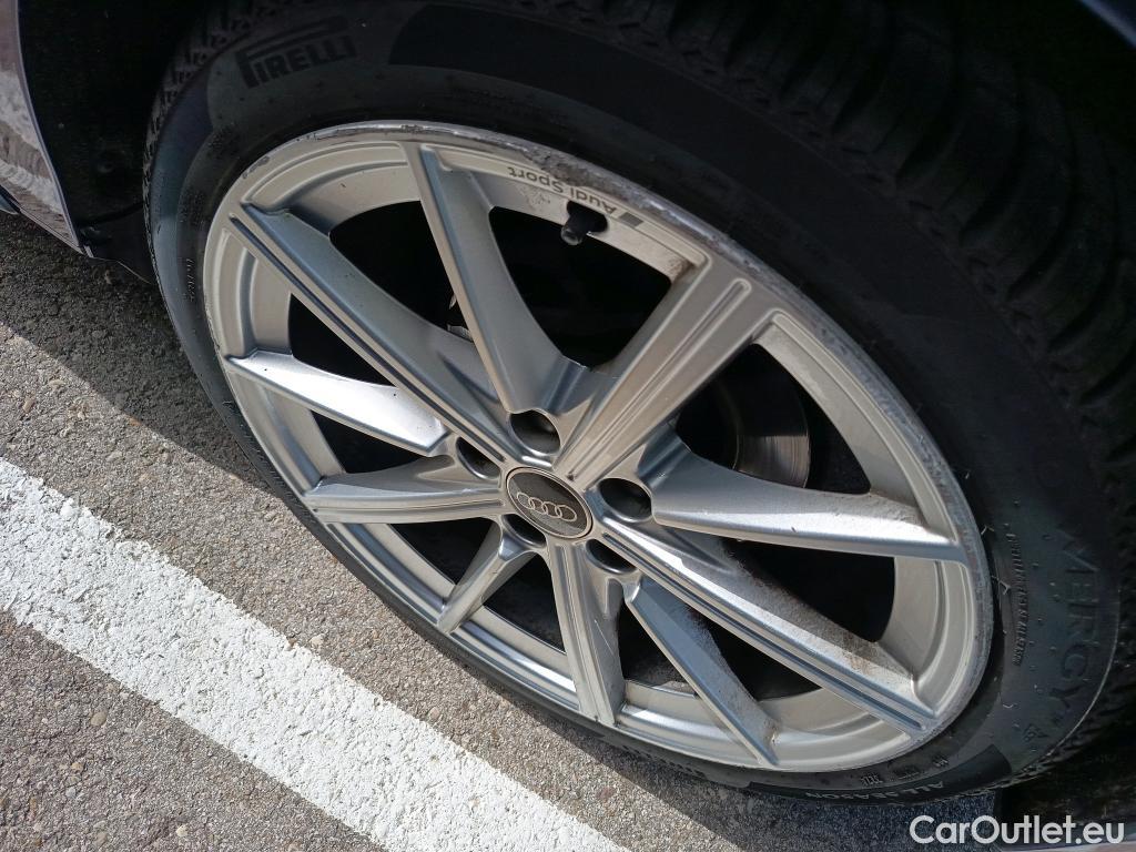  Audi  A3 AUDI  / 2020 / 5P / berlina con portón Sportback S line 30 TDI 85kW (116CV) #16