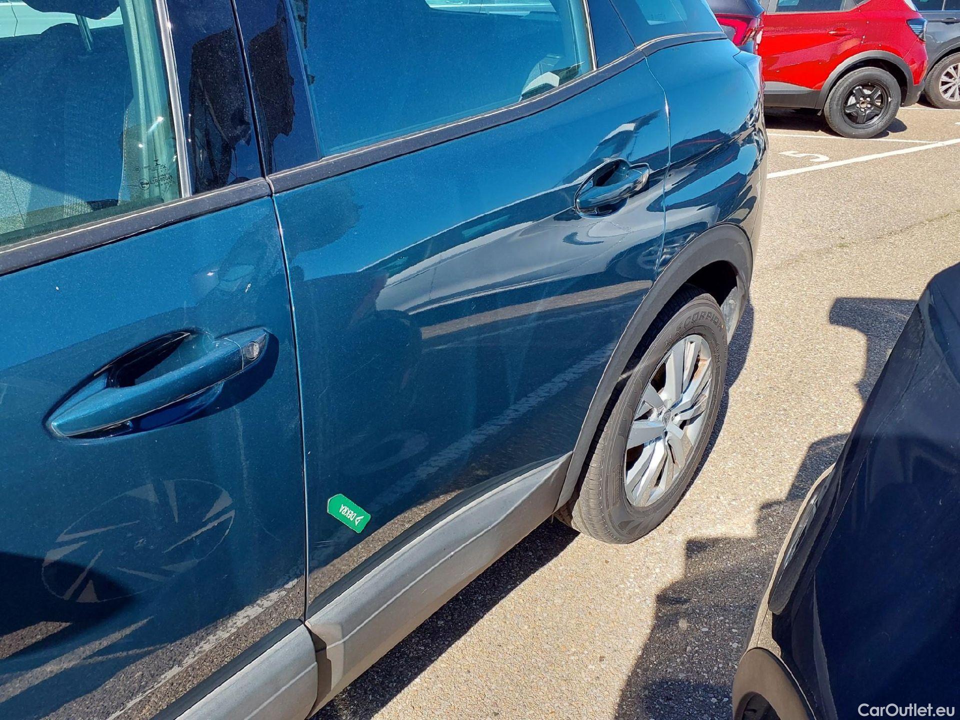  Peugeot  3008 PEUGEOT  / 2020 / 5P / todoterreno 1.5 BlueHDi 96kW S&S Active Pack EAT8 #2