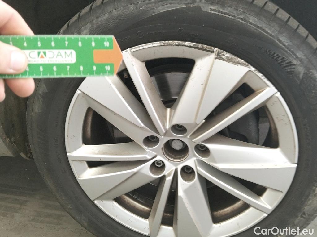  Skoda  Karoq SKODA  / 2017 / 5P / todoterreno 2.0 TDI 85kW (115CV) Ambition #22