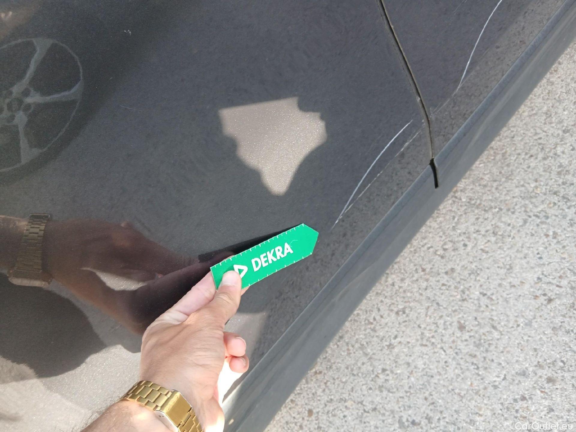  Bmw  X2 BMW  / 2017 / 5P / todoterreno sDrive18d (AC) #17