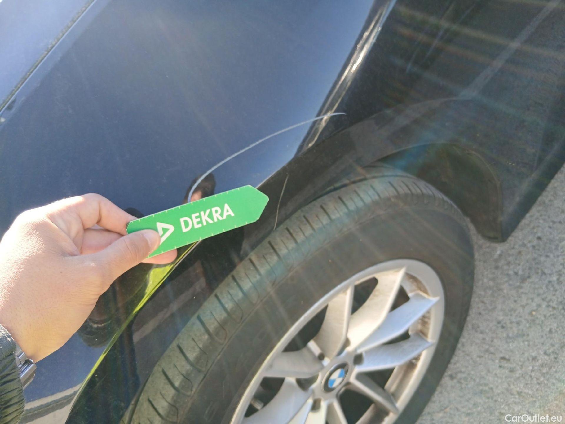  Bmw  Serie 3 BMW  / 2018 / 4P / sedán 318d Auto. #8