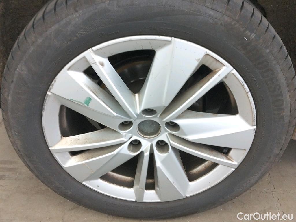  Skoda  Karoq SKODA  / 2017 / 5P / todoterreno 2.0 TDI 85kW (115CV) Ambition #23