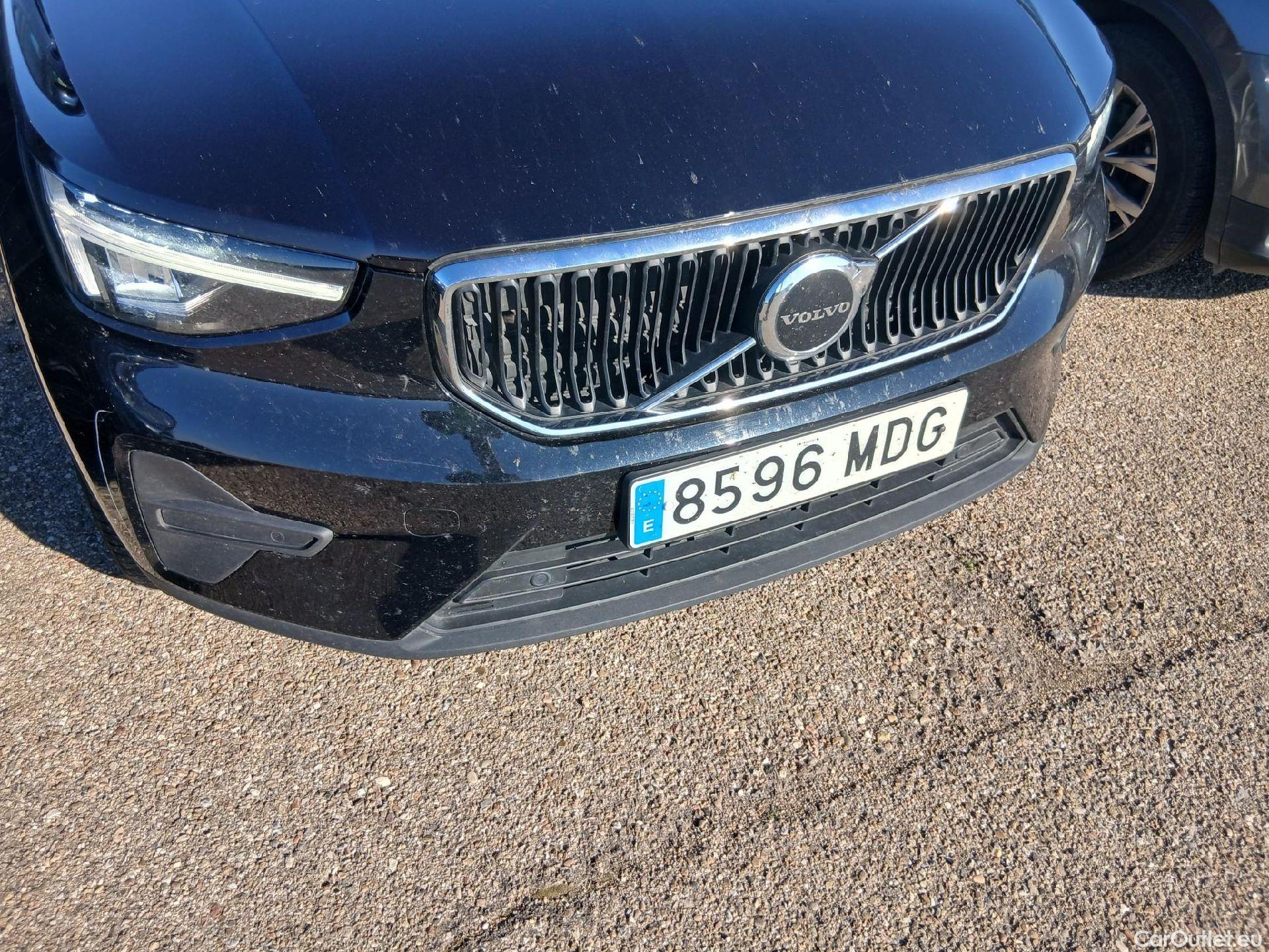  Volvo  XC 40 VOLVO XC40 todoterreno 2.0 B3 G Core Auto 160 CV #1