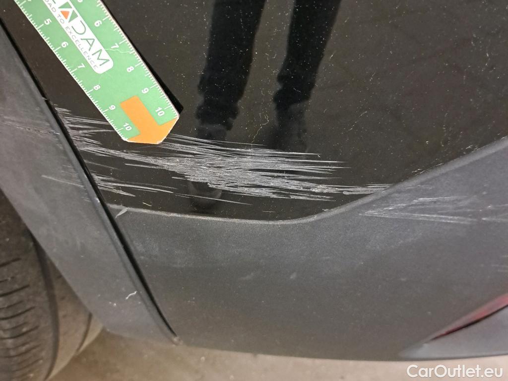  Peugeot  3008 PEUGEOT  / 2020 / 5P / todoterreno 1.5 BlueHDi 96kW (130CV) S&S Allure EAT8 #18