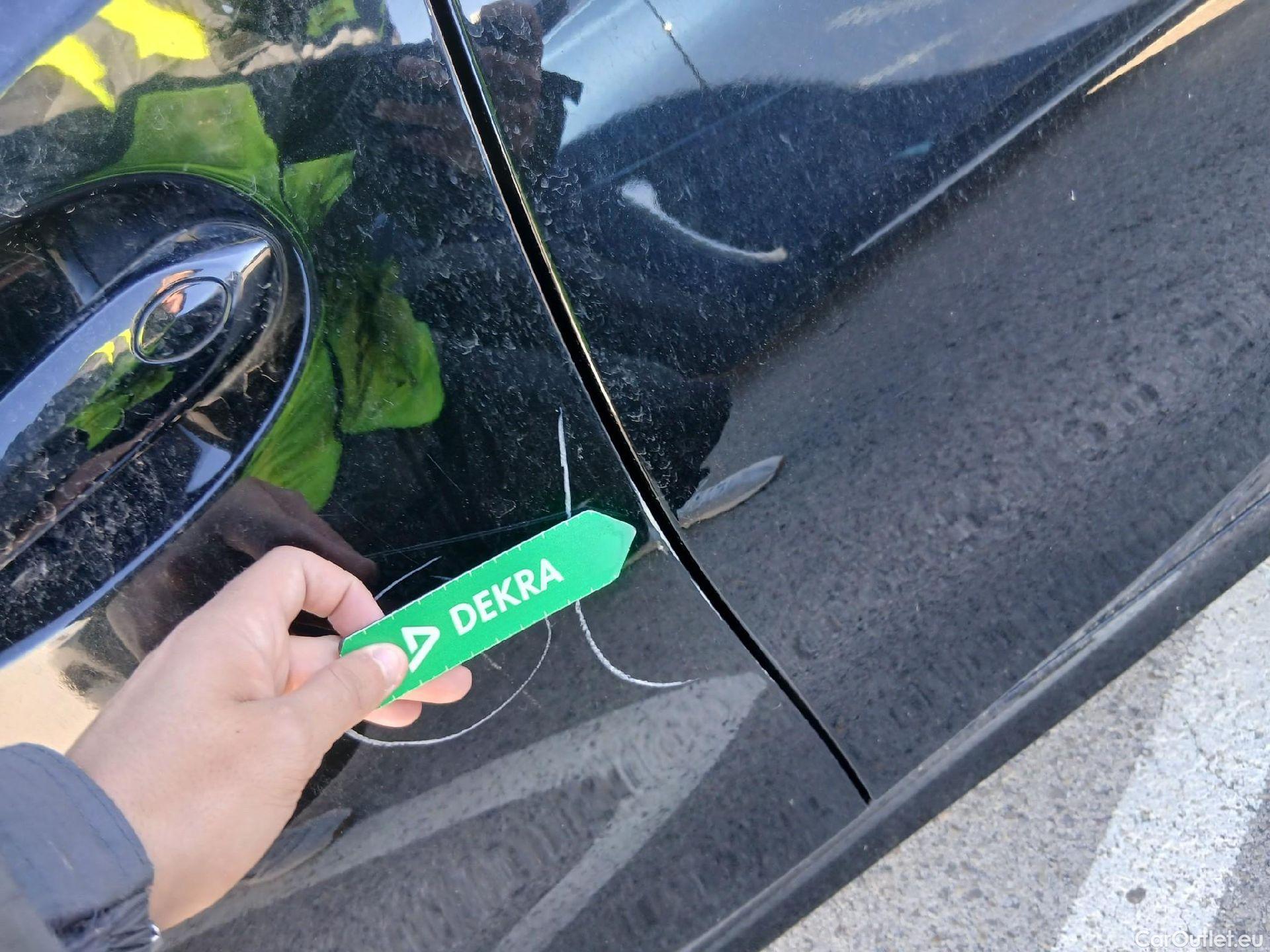  Bmw  Serie 3 BMW  / 2018 / 4P / sedán 318d Auto. #10