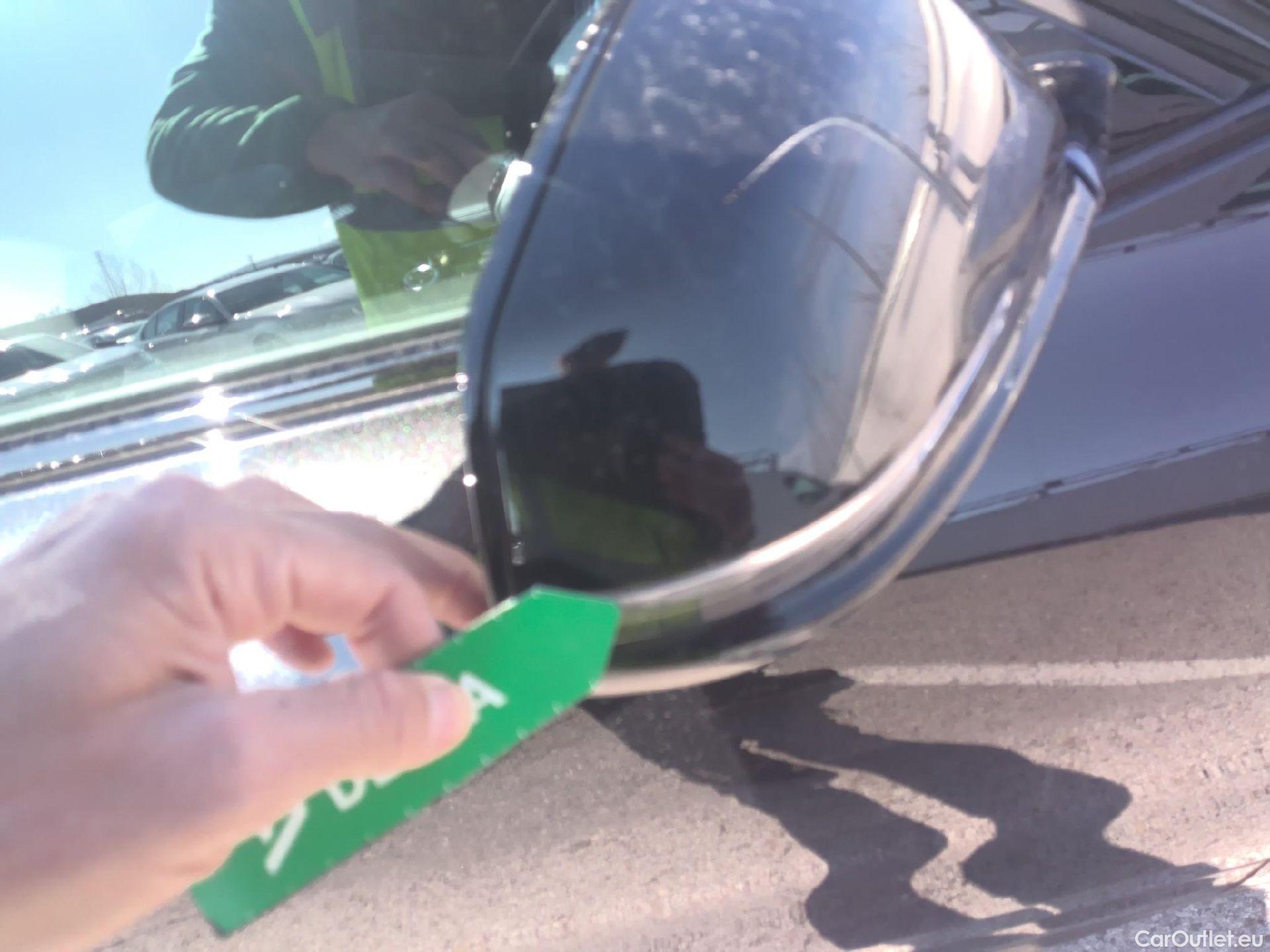  Bmw  X2 BMW  / 2017 / 5P / todoterreno sDrive18d #35