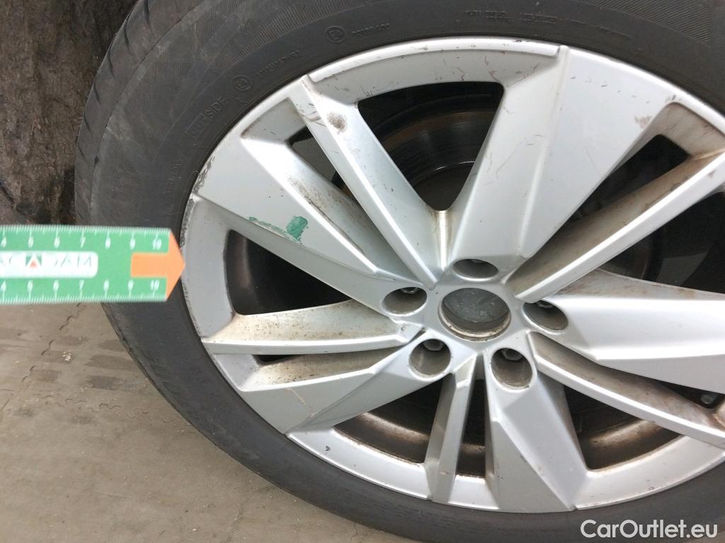  Skoda  Karoq SKODA  / 2017 / 5P / todoterreno 2.0 TDI 85kW (115CV) Ambition #24