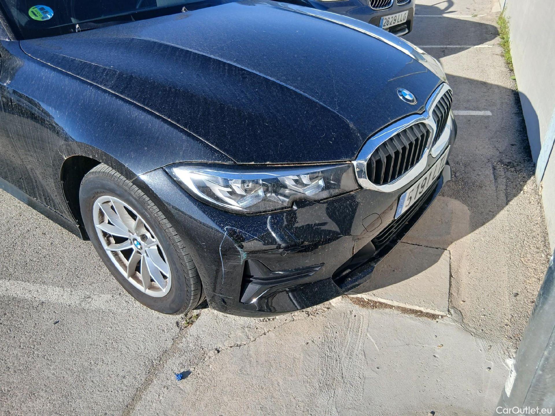  Bmw  Serie 3 BMW  / 2018 / 4P / sedán 318d Auto. #6