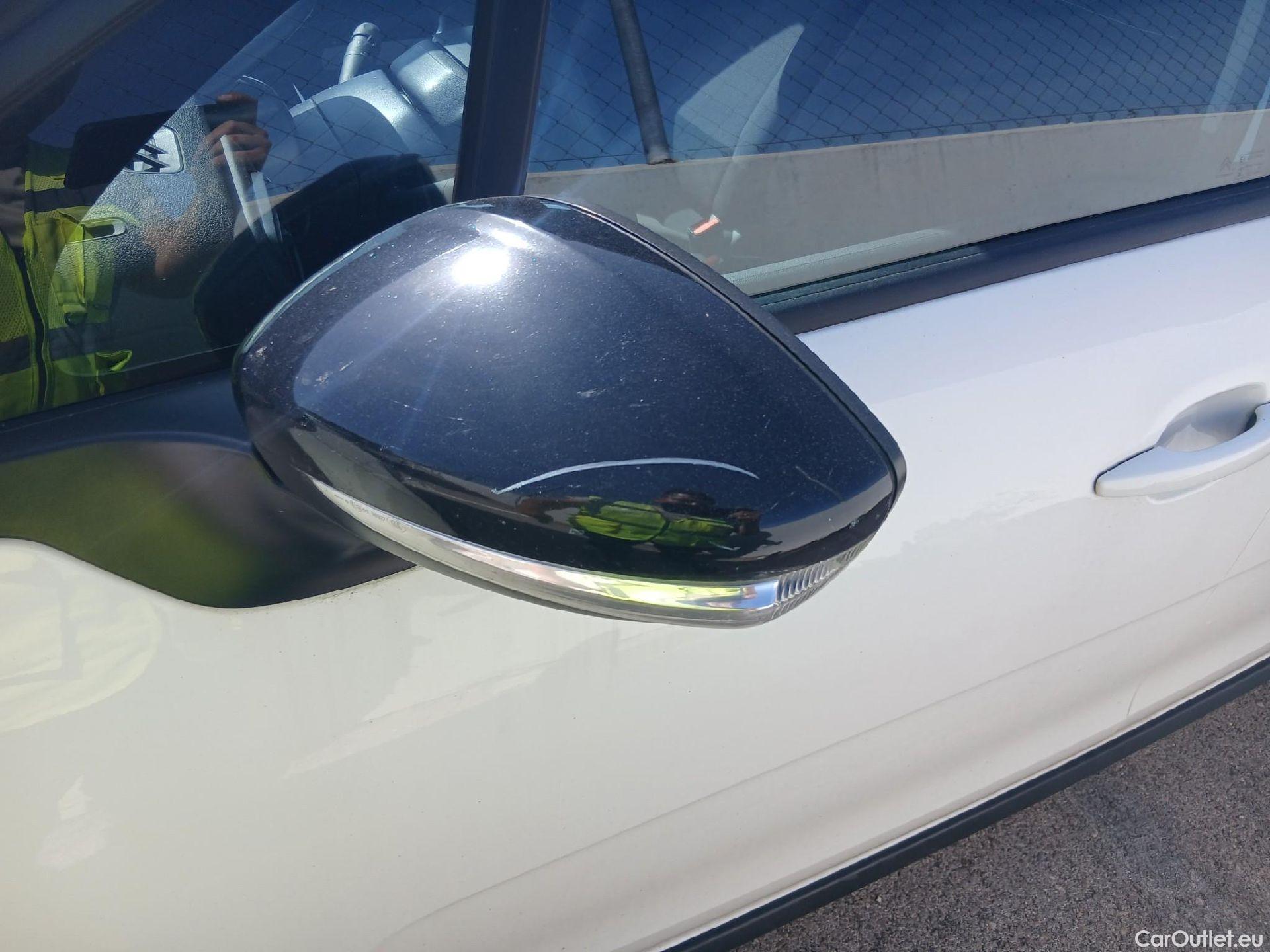  Citroen  C3 CITROEN  / 2020 / 5P / berlina con portón BlueHDi 75KW (100CV) S&S FEEL #21