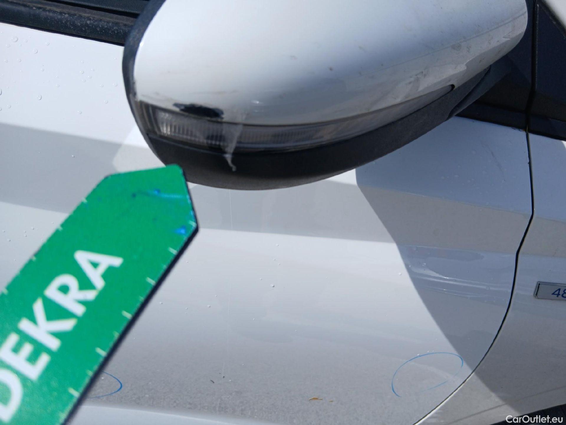  Hyundai  i20 HYUNDAI  / 2020 / 5P / berlina con portón 1.0 TGDI 74kW (100CV) 48V Essence #58