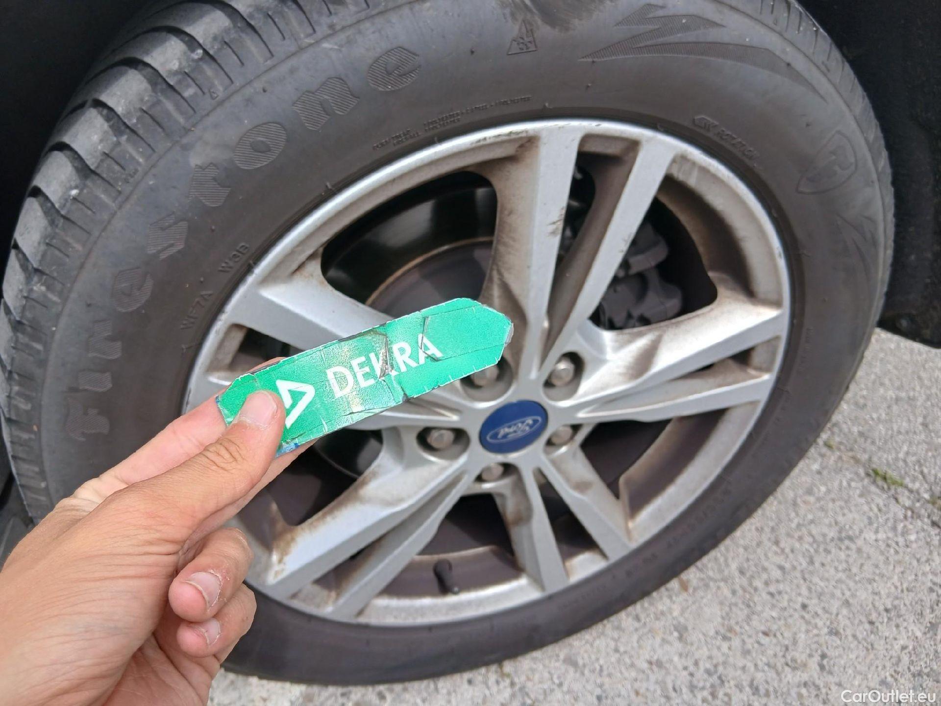  Ford  S-Max FORD  / 2010 / 5P / monovolumen 2.0 TDCi Panther 110kW Titanium #30