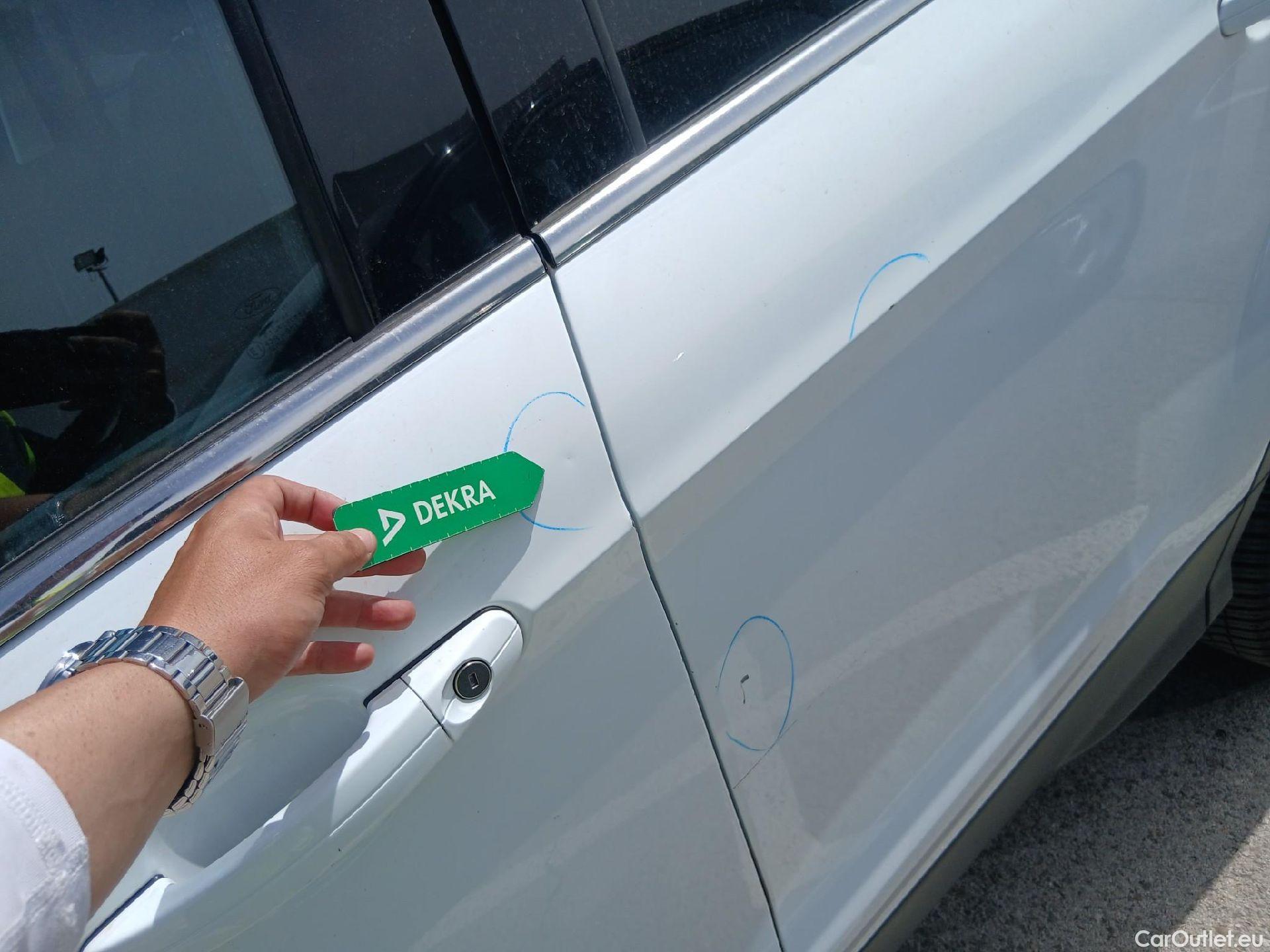  Ford  Kuga FORD  / 2016 / 5P / todoterreno 1.5 EcoBoost 88kW 4x2 Trend+ (CX) #9