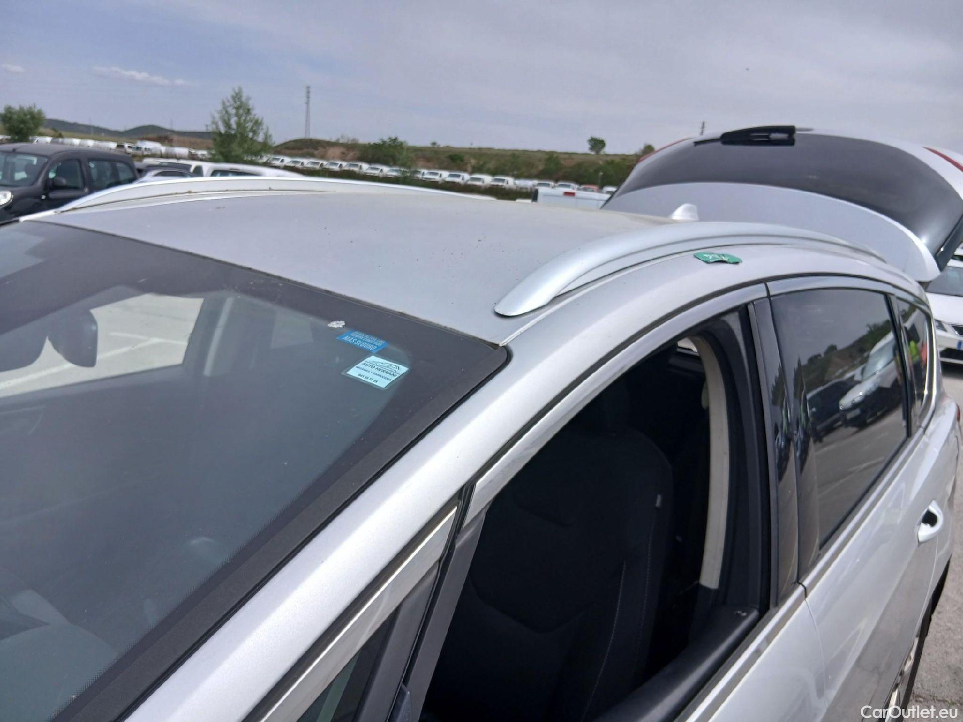  Ford  S-Max FORD  / 2010 / 5P / monovolumen 2.0 TDCi Panther 110kW Titanium #10