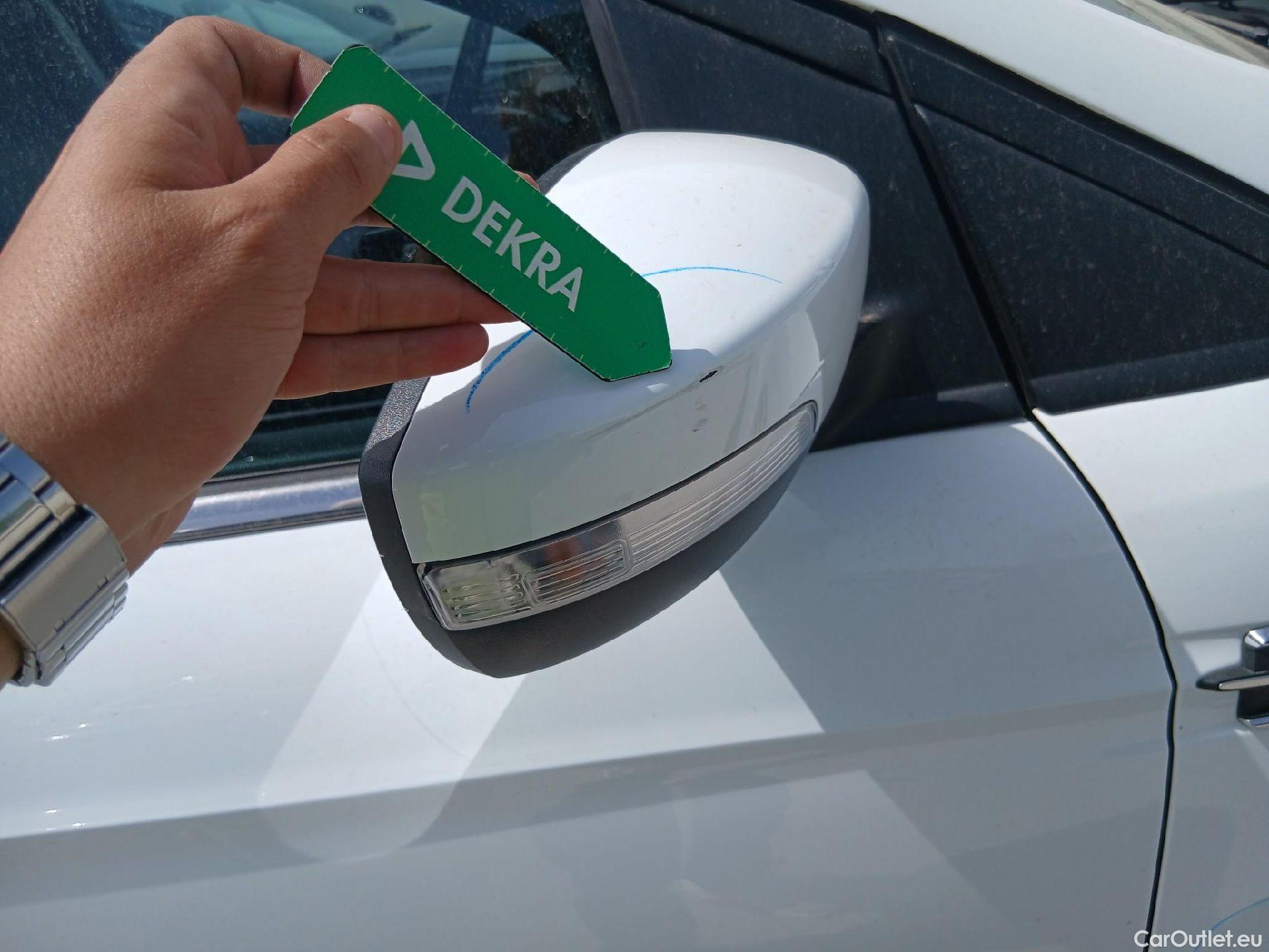  Ford  Kuga FORD  / 2016 / 5P / todoterreno 1.5 EcoBoost 88kW 4x2 Trend+ (CX) #26