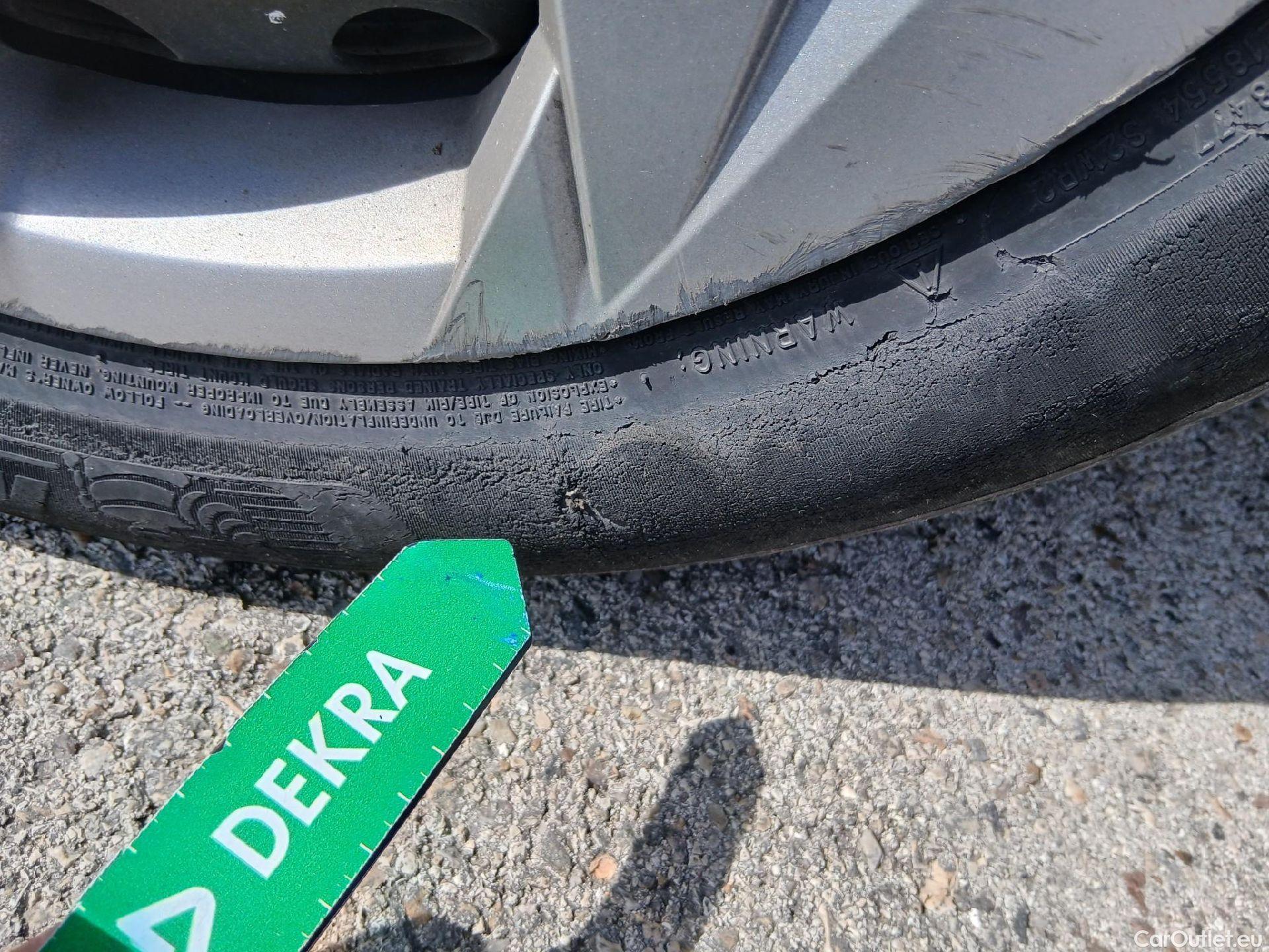  Hyundai  i20 HYUNDAI  / 2020 / 5P / berlina con portón 1.0 TGDI 74kW (100CV) 48V Essence #52