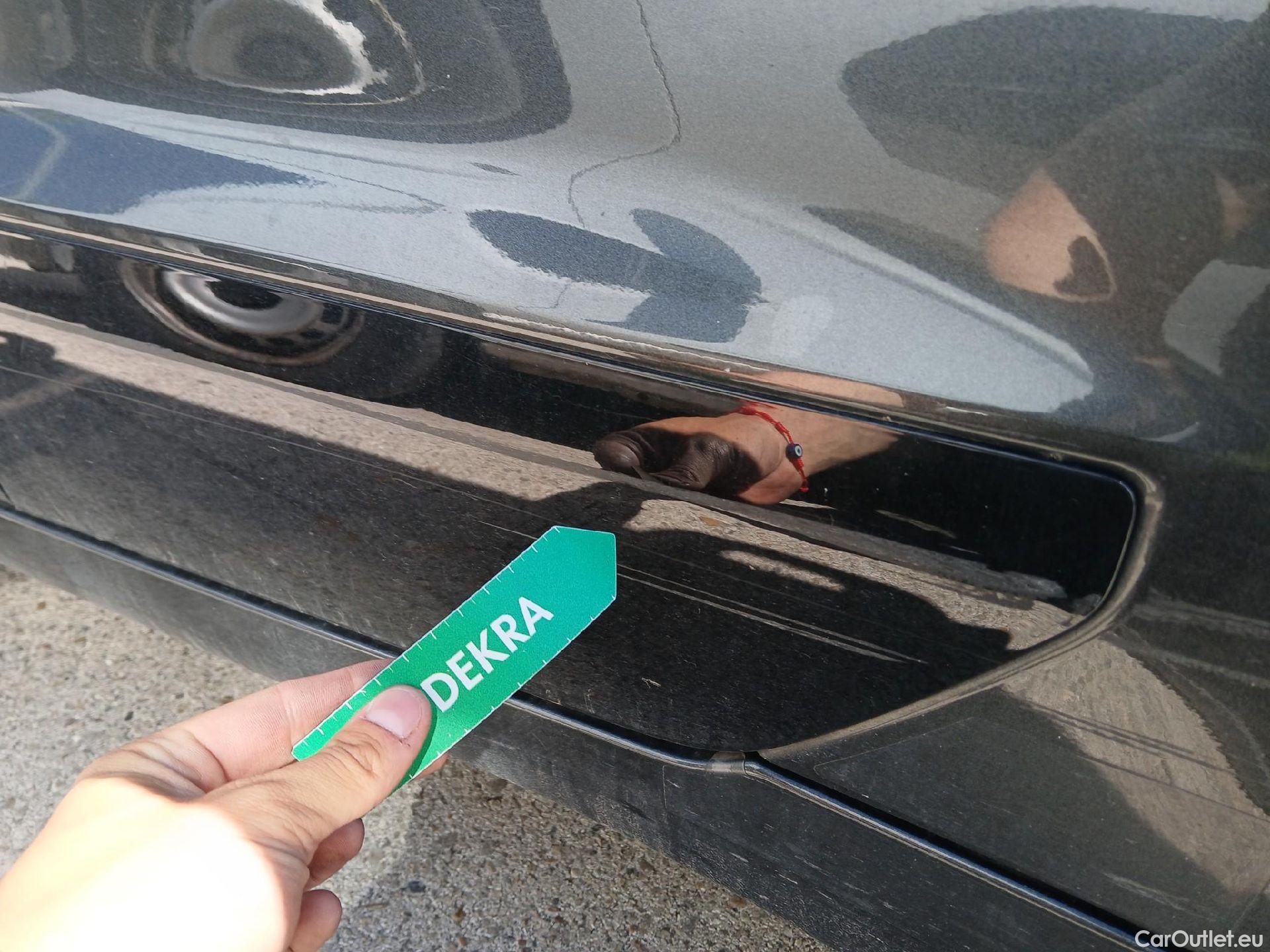  KIA  Niro KIA  / 2022 / 5P / crossover 1.6 GDi PHEV 135kW (183CV) Drive #25