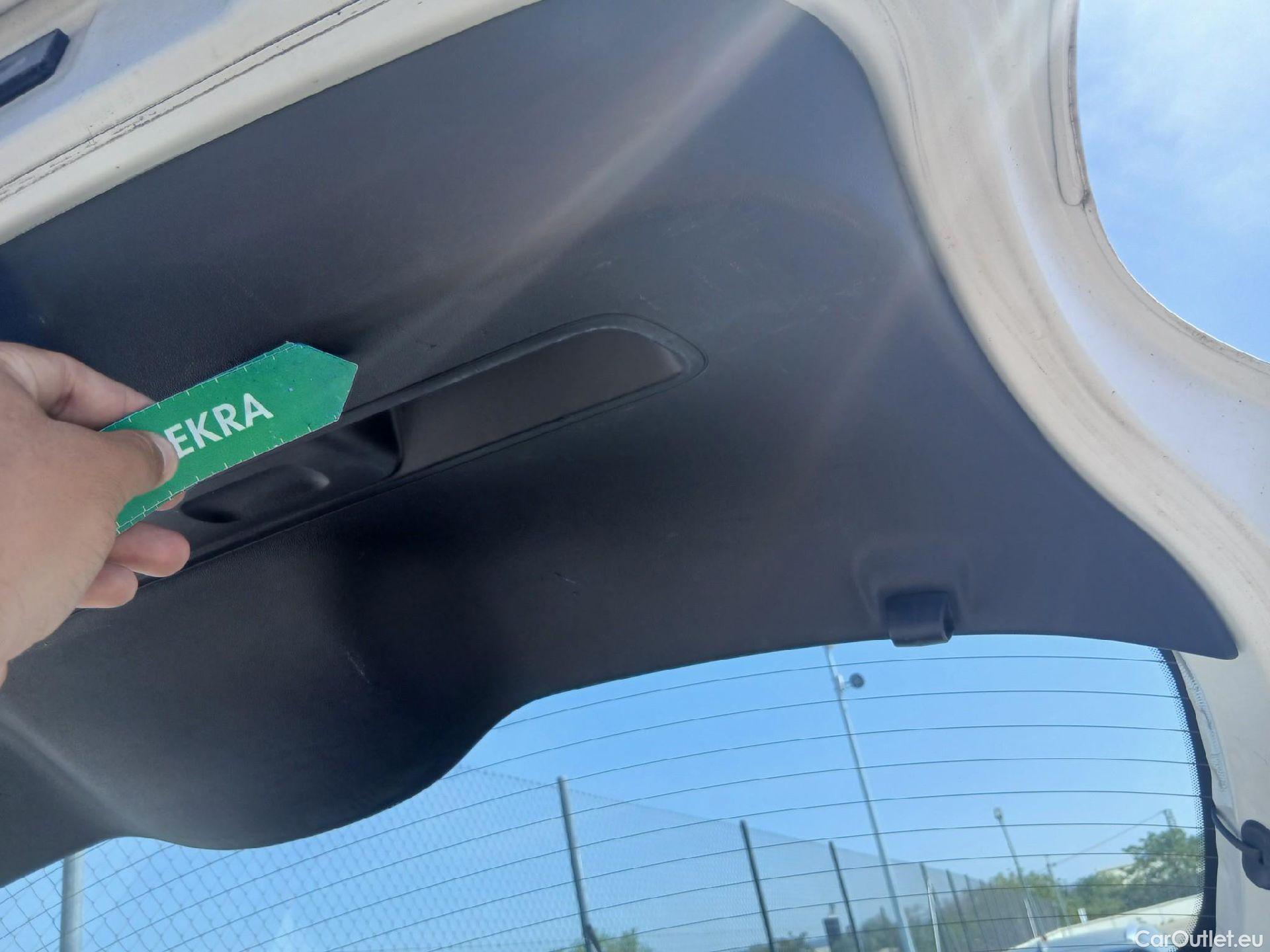  Citroen  C3 CITROEN  / 2020 / 5P / berlina con portón BlueHDi 75KW (100CV) S&S FEEL #1