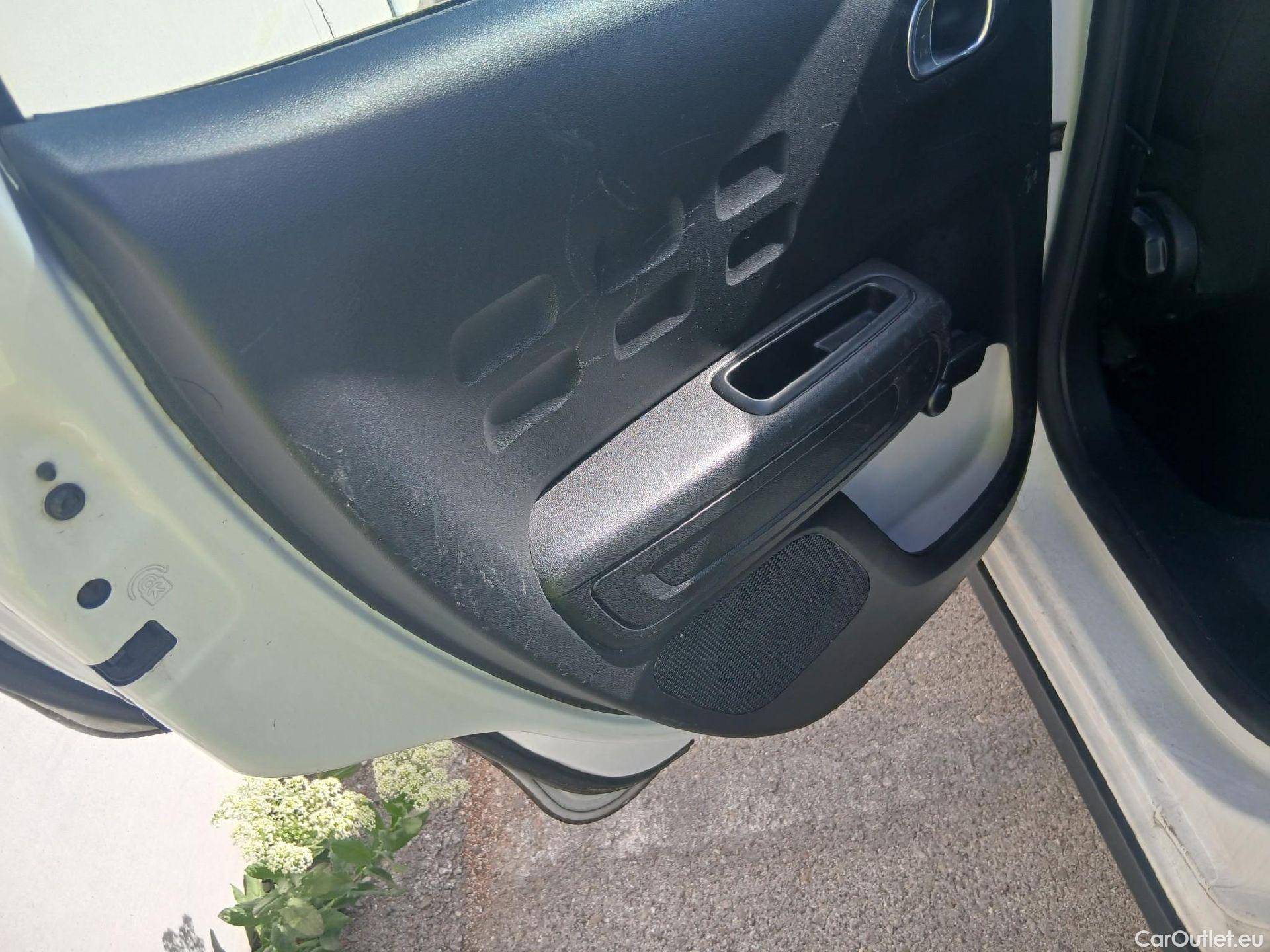  Citroen  C3 CITROEN  / 2020 / 5P / berlina con portón BlueHDi 75KW (100CV) S&S FEEL #5