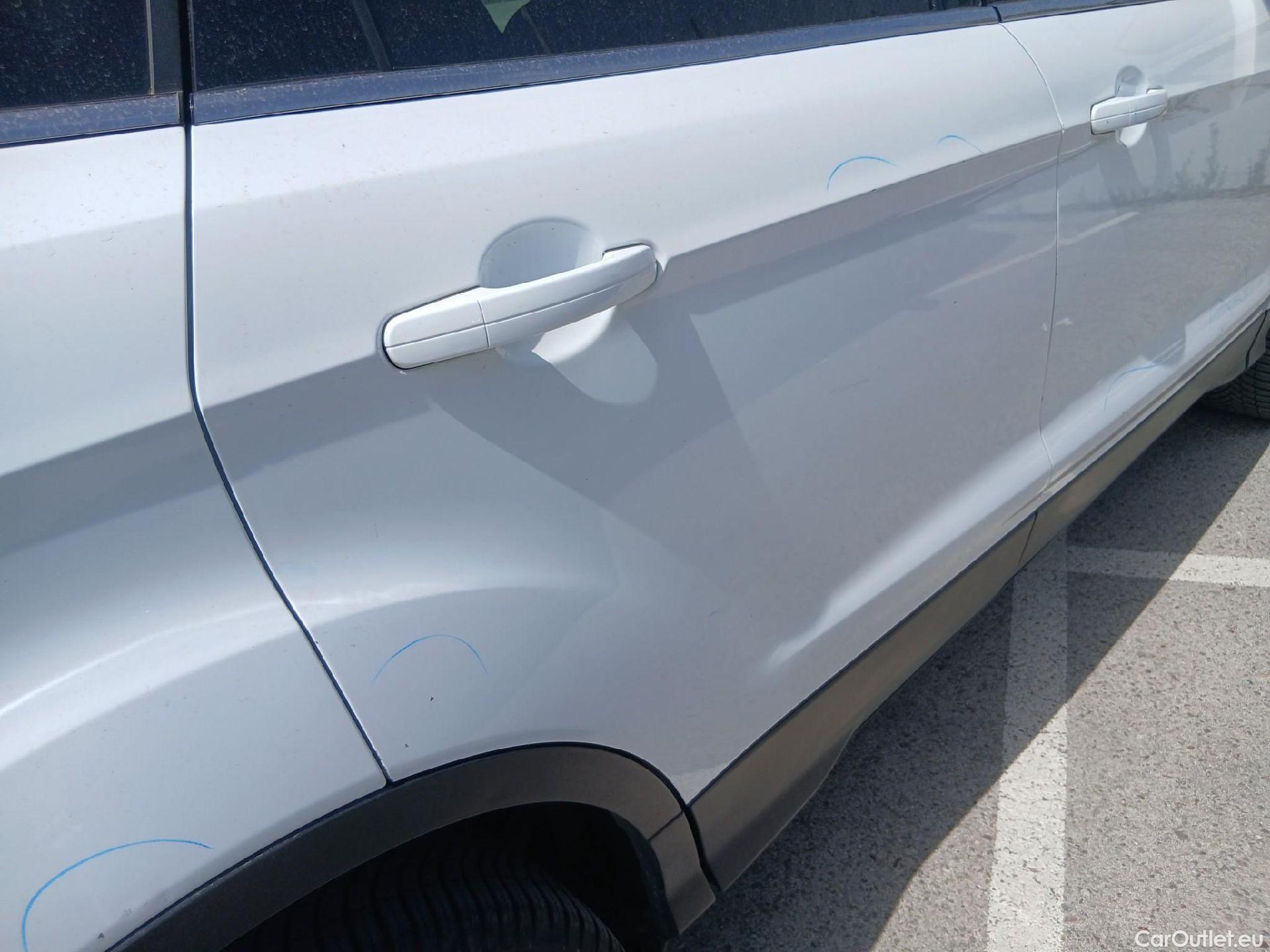  Ford  Kuga FORD  / 2016 / 5P / todoterreno 1.5 EcoBoost 88kW 4x2 Trend+ (CX) #21