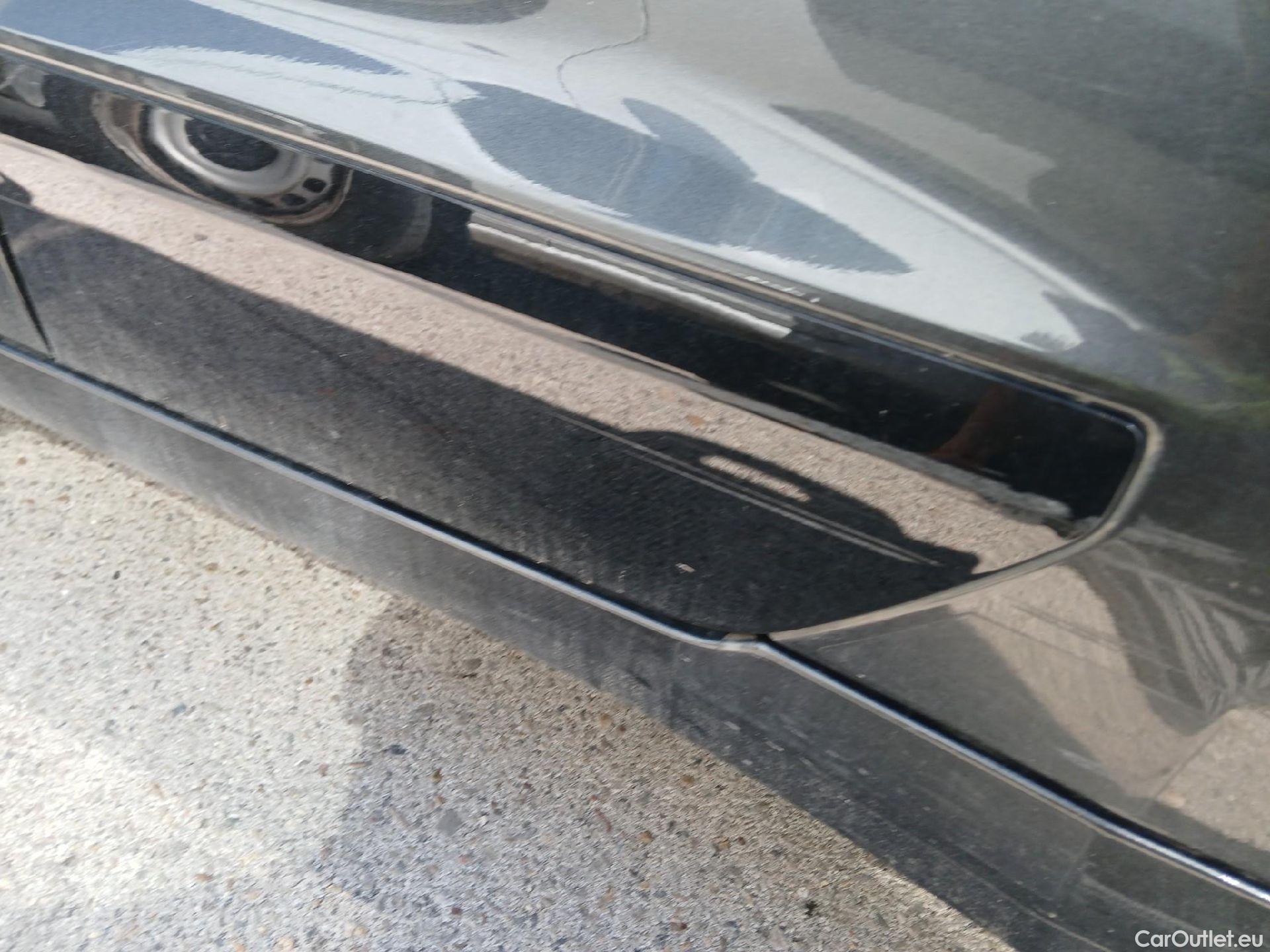  KIA  Niro KIA  / 2022 / 5P / crossover 1.6 GDi PHEV 135kW (183CV) Drive #26