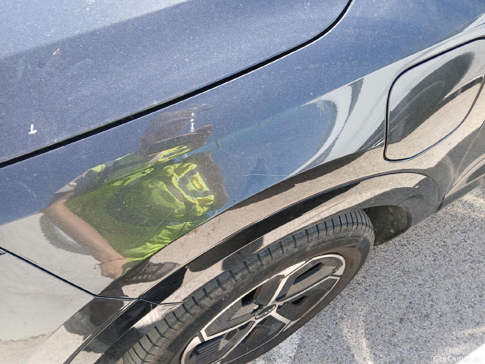  KIA  Niro KIA  / 2022 / 5P / crossover 1.6 GDi PHEV 135kW (183CV) Drive #15