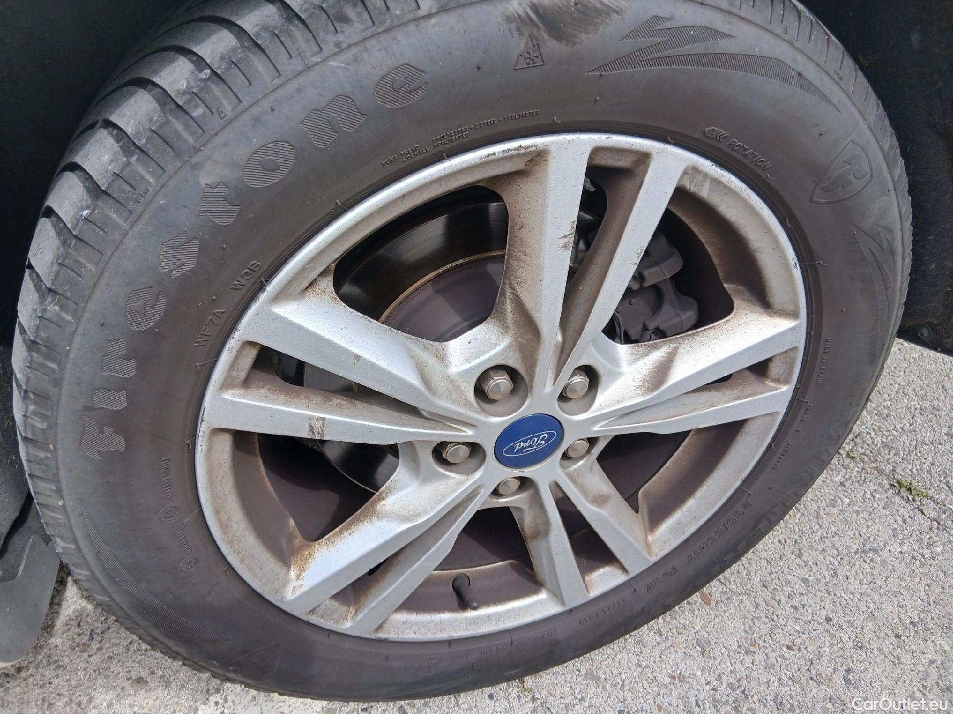  Ford  S-Max FORD  / 2010 / 5P / monovolumen 2.0 TDCi Panther 110kW Titanium #31