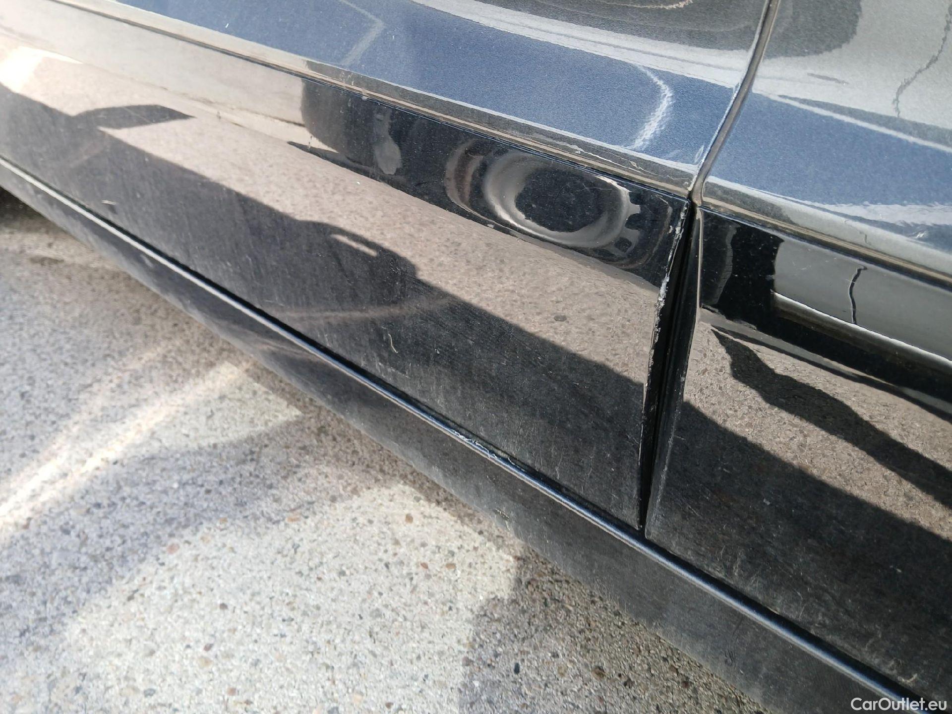  KIA  Niro KIA  / 2022 / 5P / crossover 1.6 GDi PHEV 135kW (183CV) Drive #24