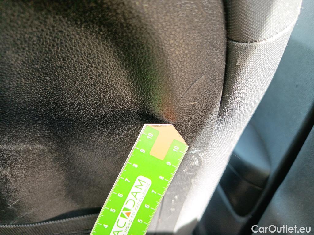  KIA  Niro KIA  Hïbrido Enchufable / 2016 / 5P / crossover 1.6 GDi Híbrido Enchufable 104kW Drive #33