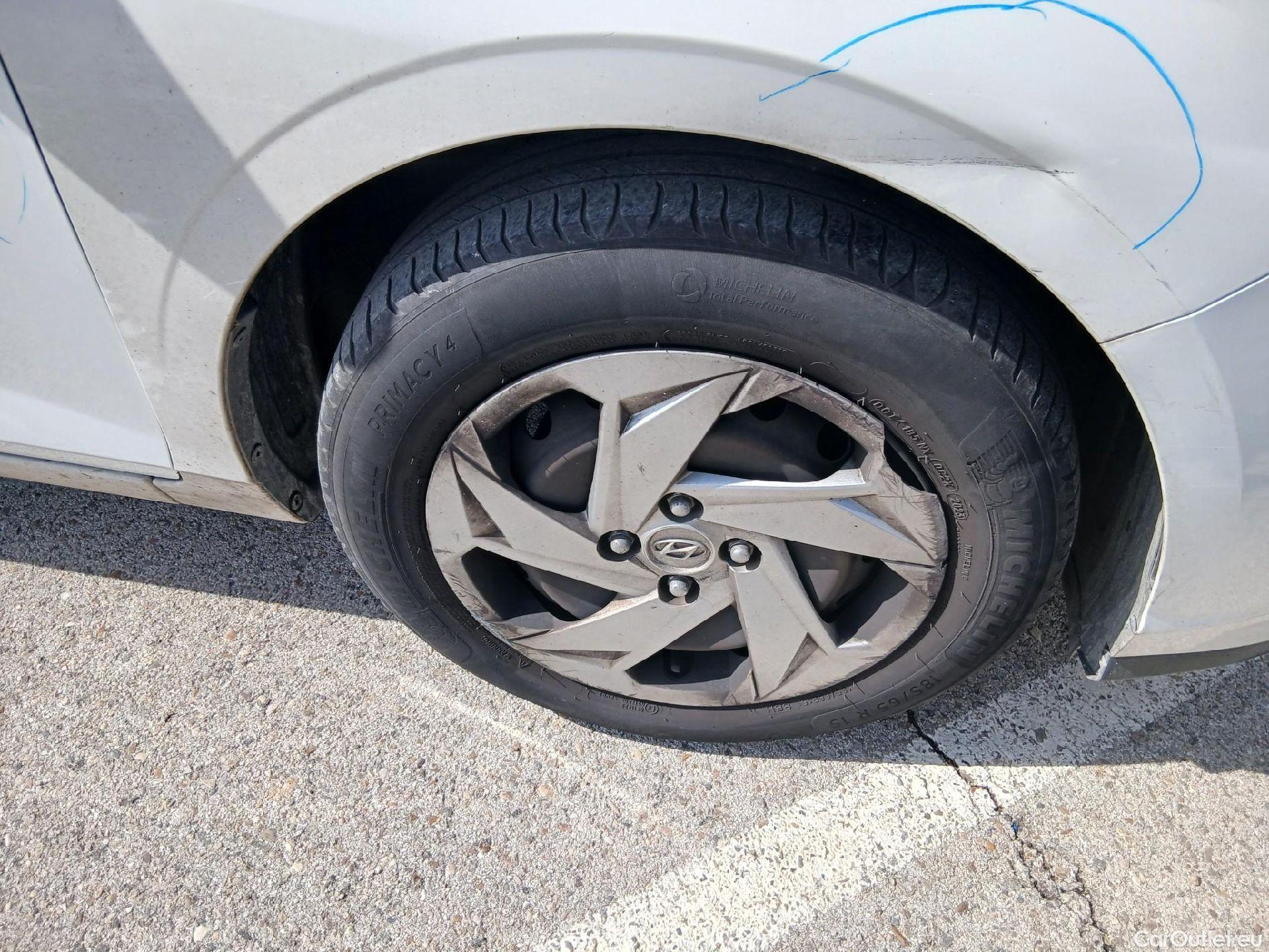  Hyundai  i20 HYUNDAI  / 2020 / 5P / berlina con portón 1.0 TGDI 74kW (100CV) 48V Essence #71