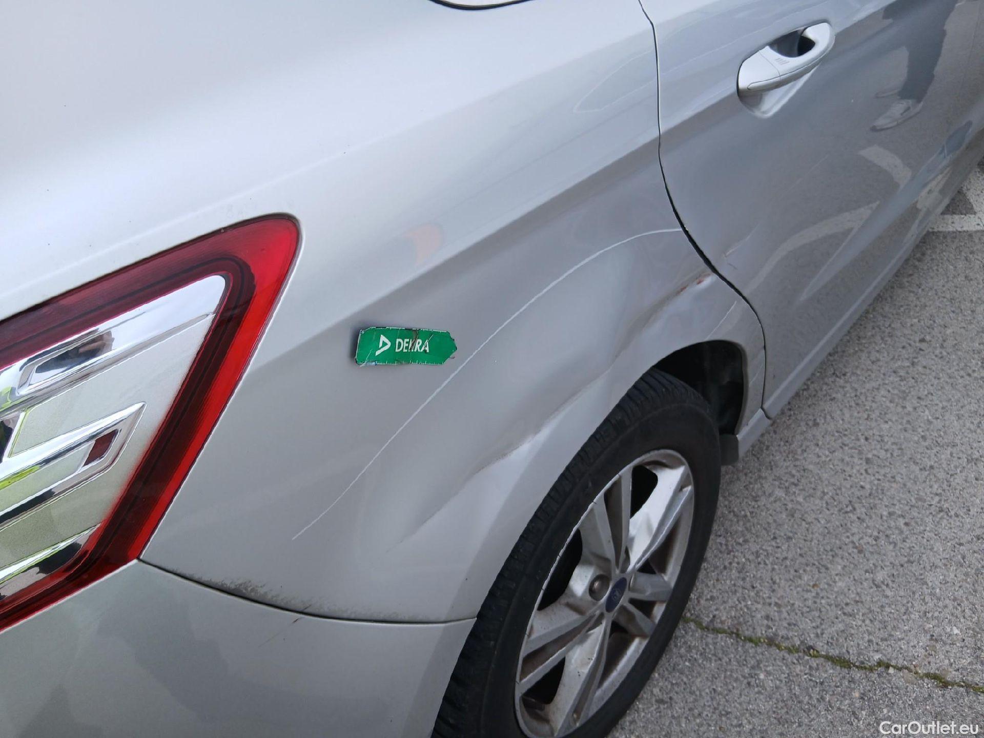  Ford  S-Max FORD  / 2010 / 5P / monovolumen 2.0 TDCi Panther 110kW Titanium #41